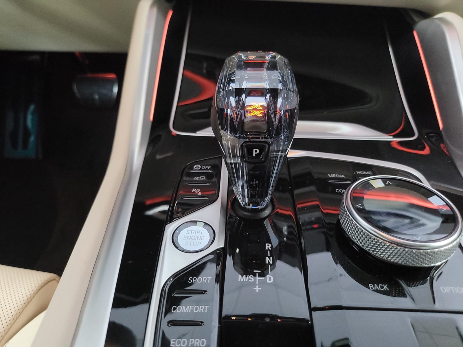 BMW X6 40i M-Sport - imagine 14