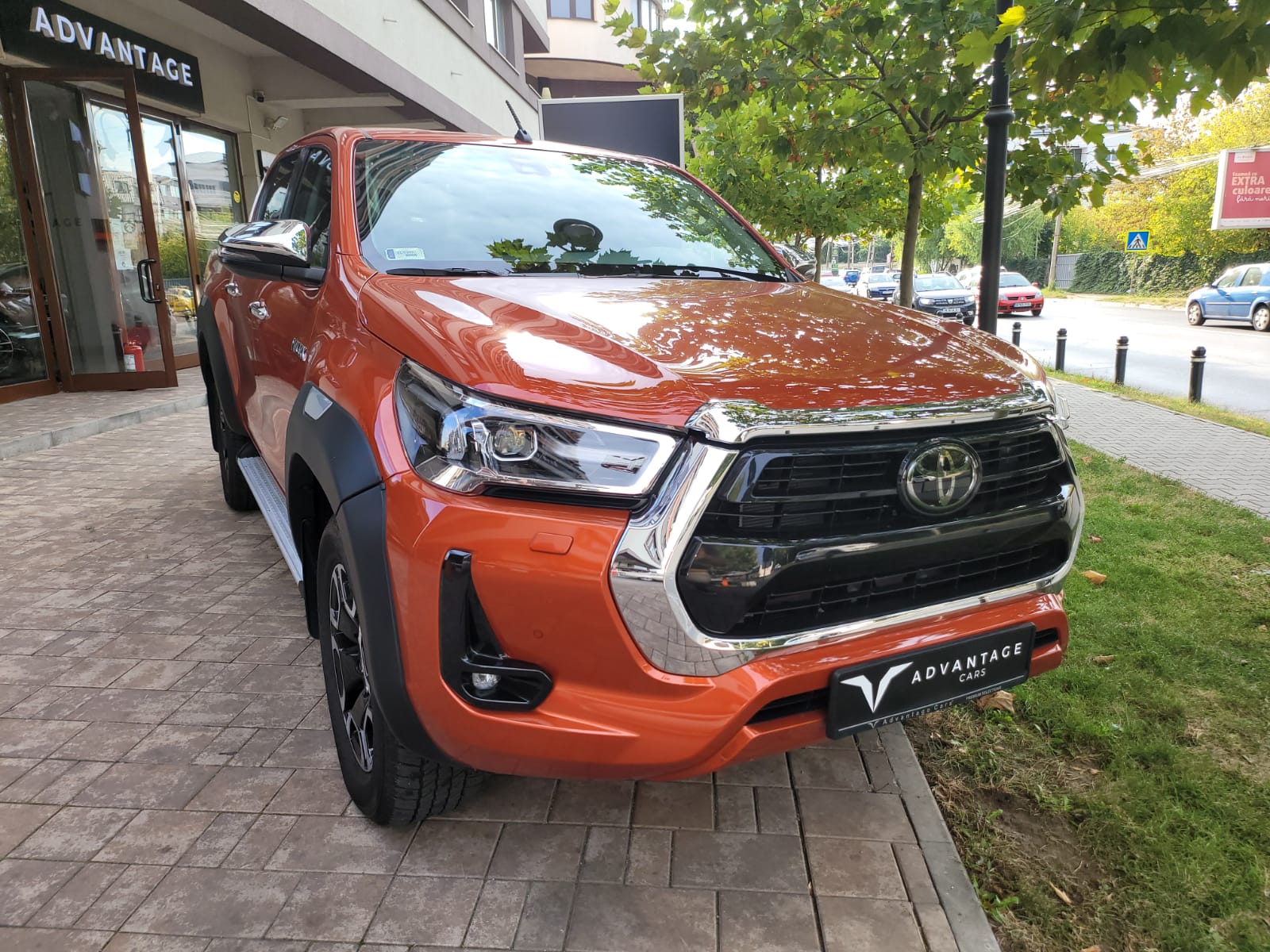 Toyota Hilux Executive Vip+ - imagine 2