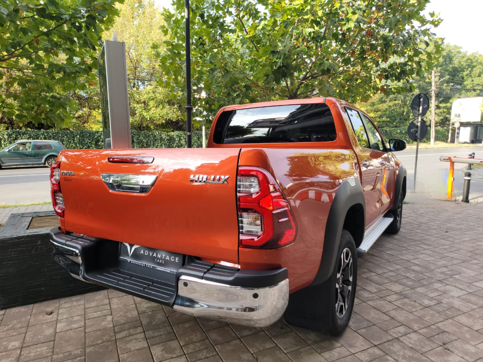 Toyota Hilux Executive Vip+ - imagine 5