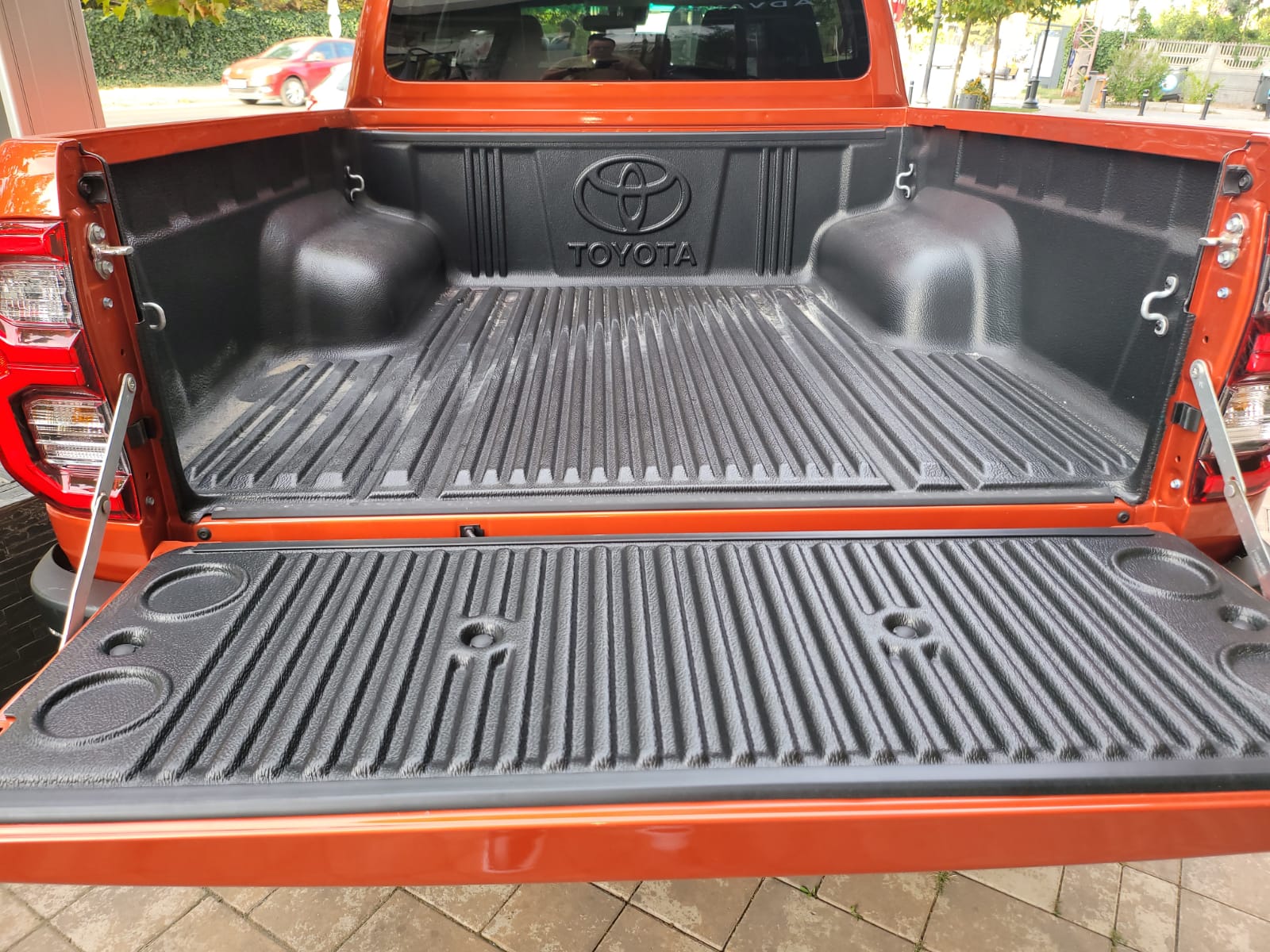 Toyota Hilux Executive Vip+ - imagine 12