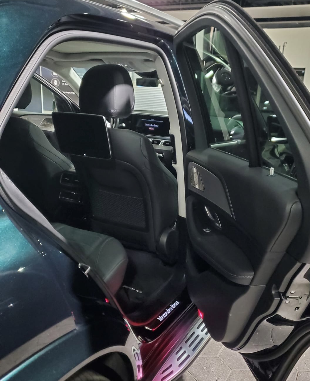 Mercedes-Benz GLE 350e AMG - imagine 10