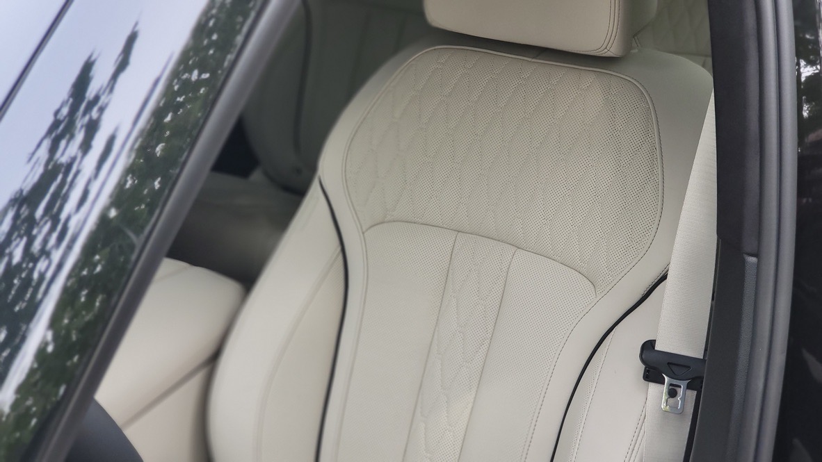 BMW X7 40i M-Sport - imagine 14