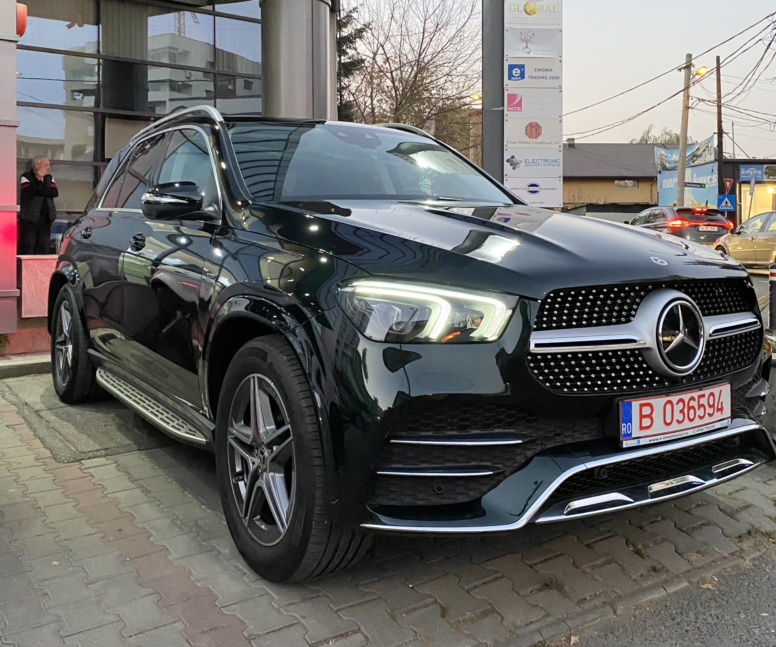 Mercedes-Benz GLE 350e AMG - imagine 2