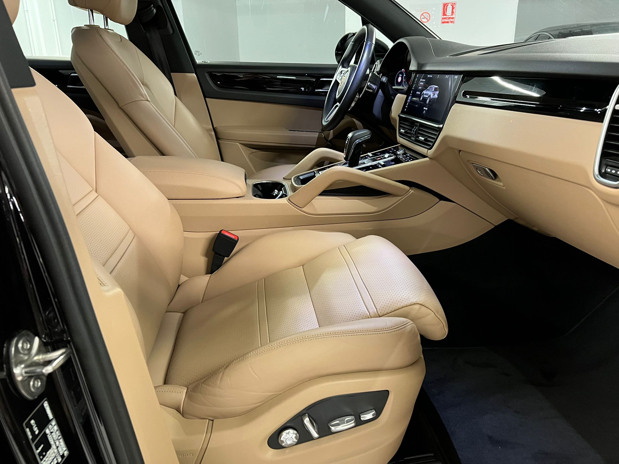 Porsche Cayenne - imagine 14