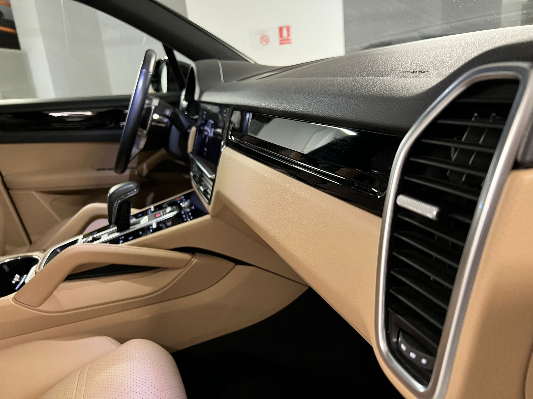 Porsche Cayenne - imagine 15