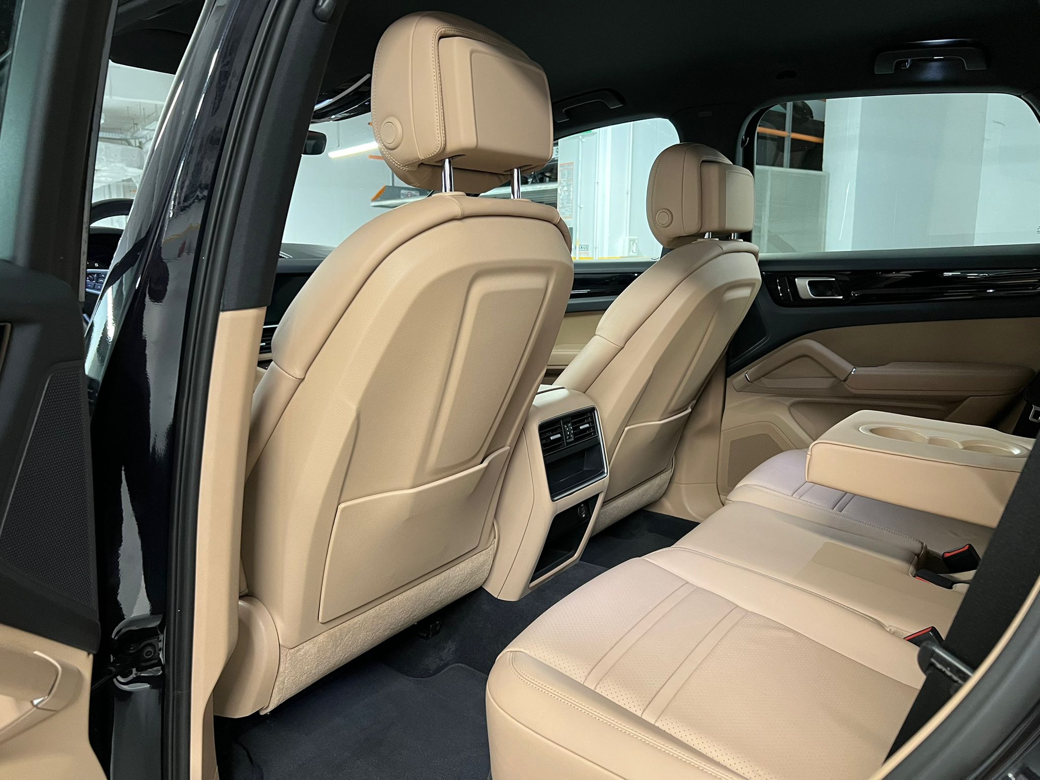 Porsche Cayenne - imagine 17