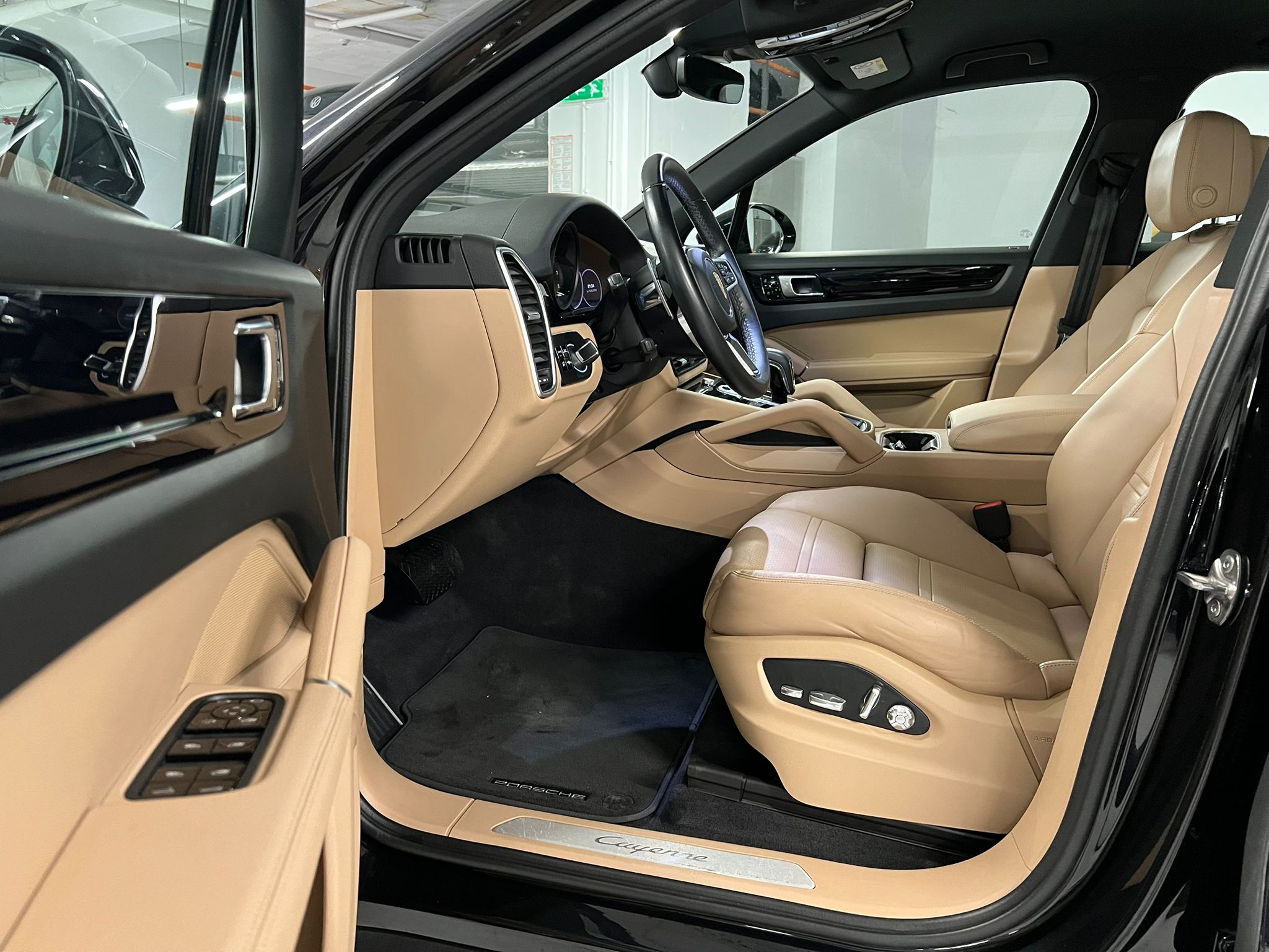 Porsche Cayenne - imagine 10