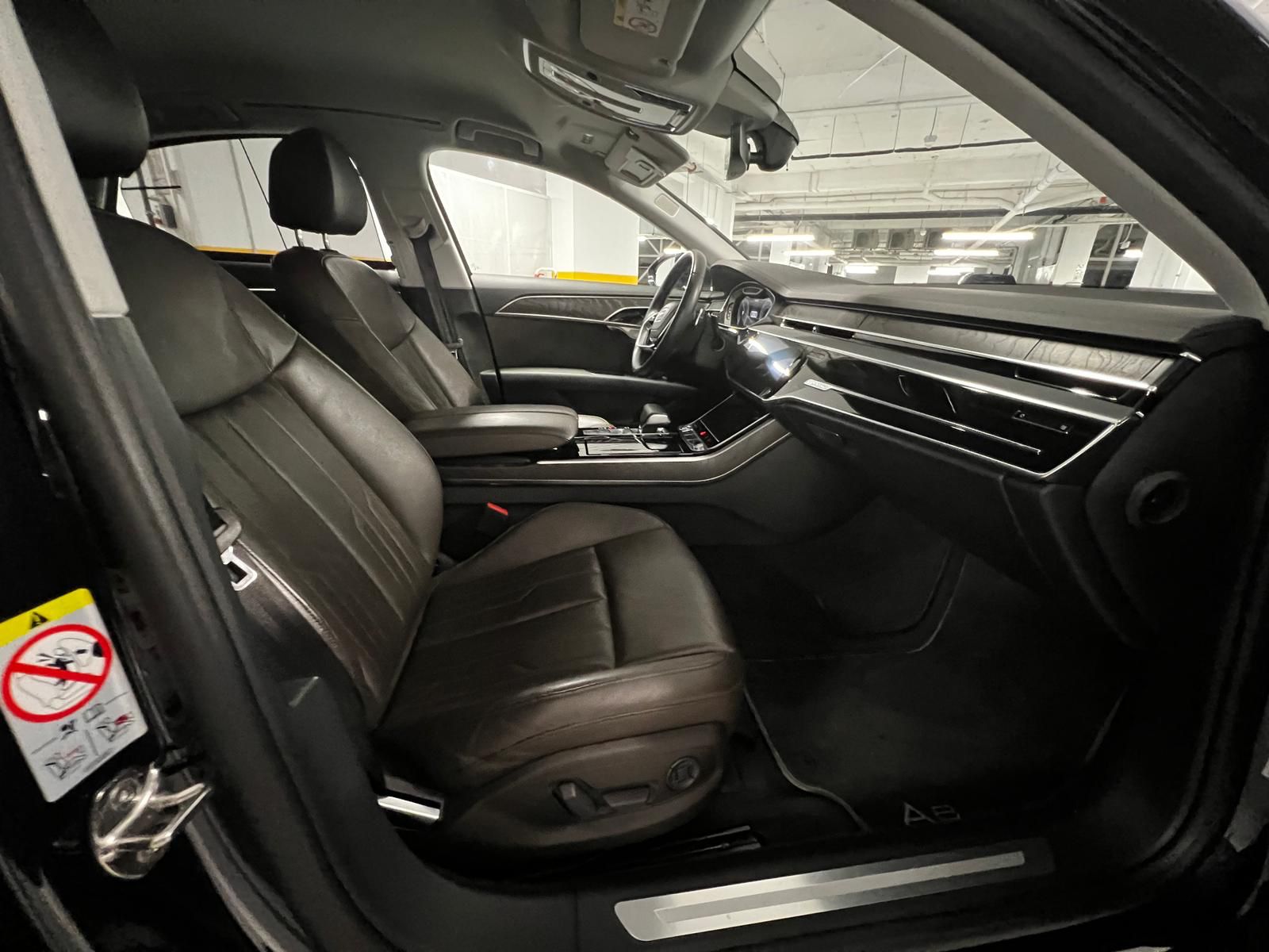 Audi A8 50TDI Quattro - imagine 14