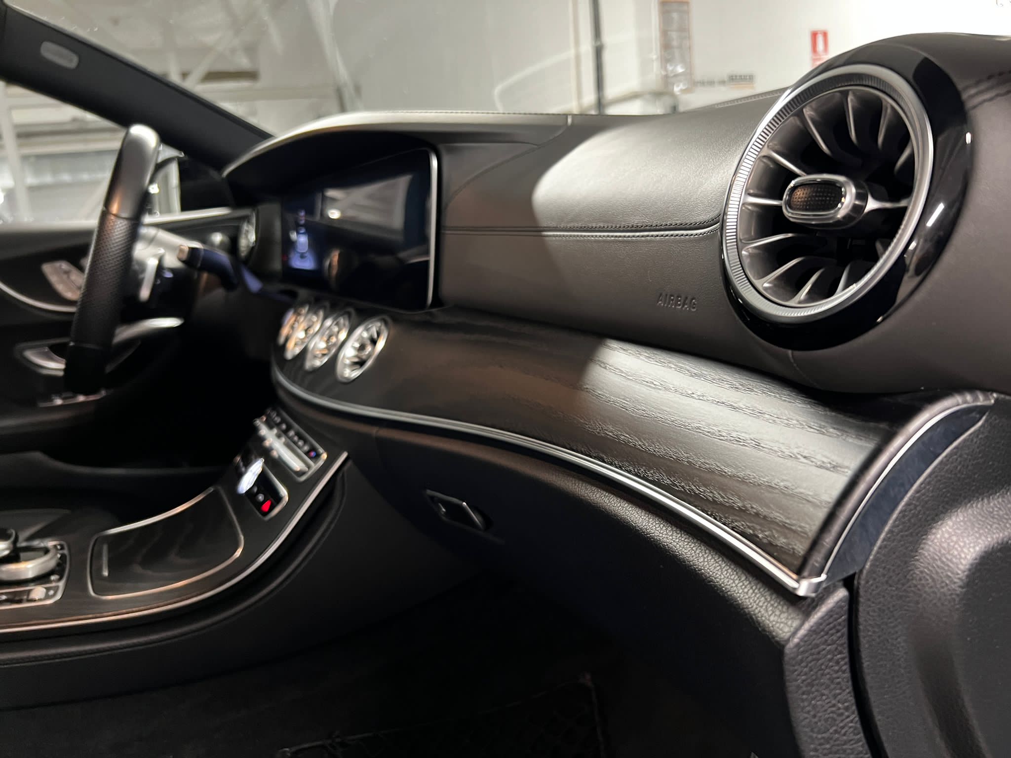 Mercedes-Benz E220d Coupe 4Matic - imagine 17