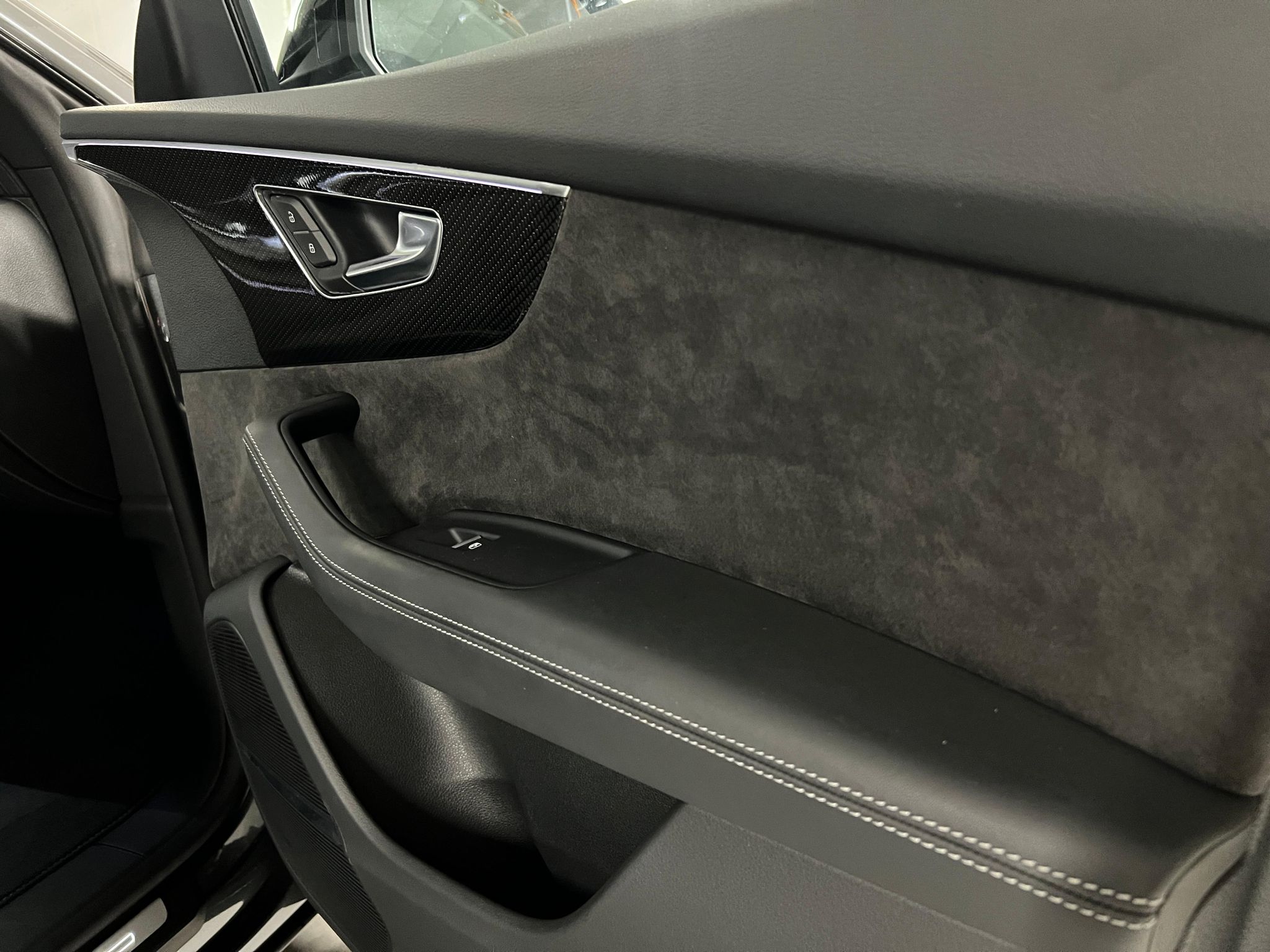 Audi SQ8 4.0 TDI Quattro Matrix - imagine 22