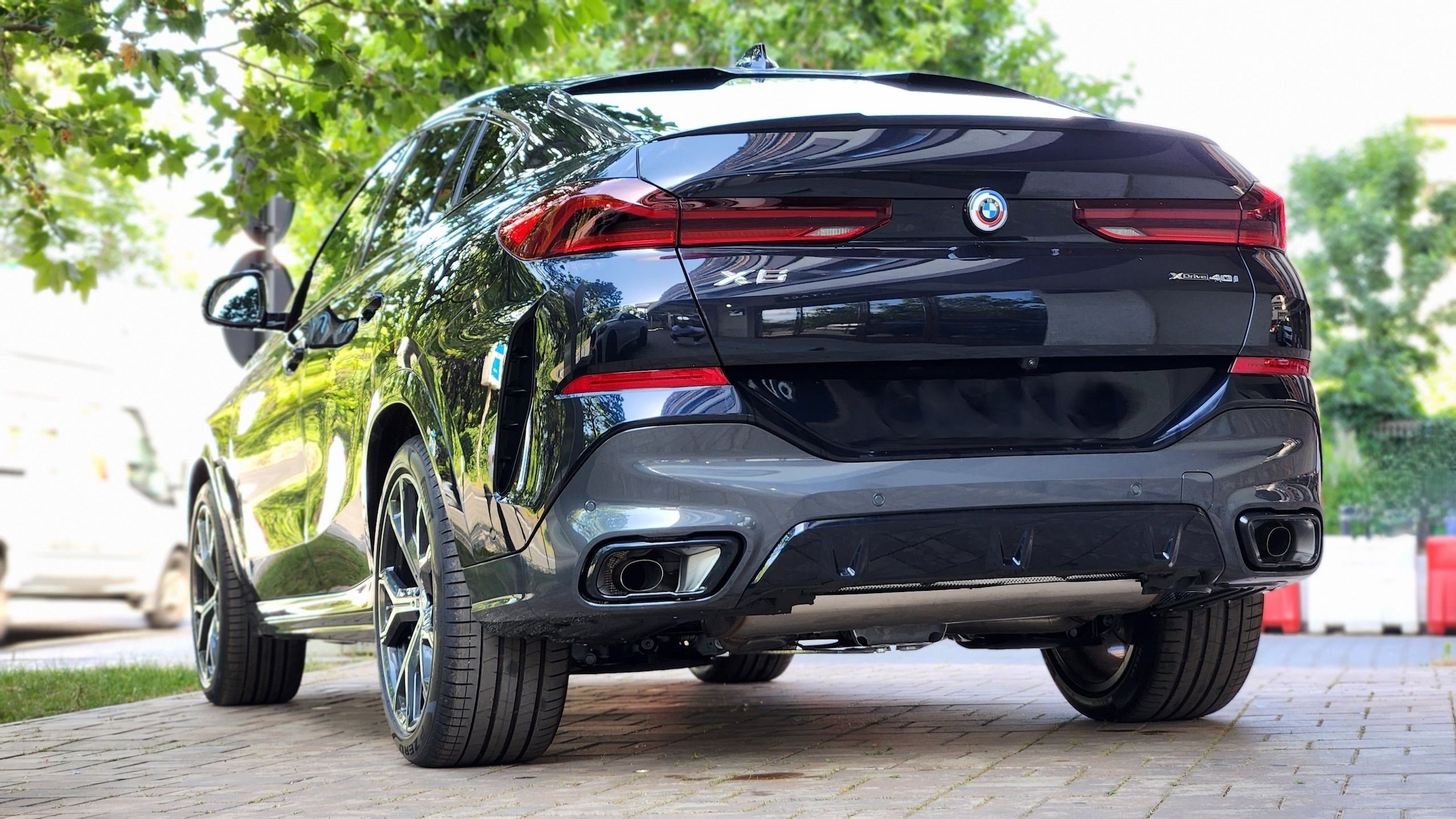BMW X6 40i M-Sport Pack - imagine 6
