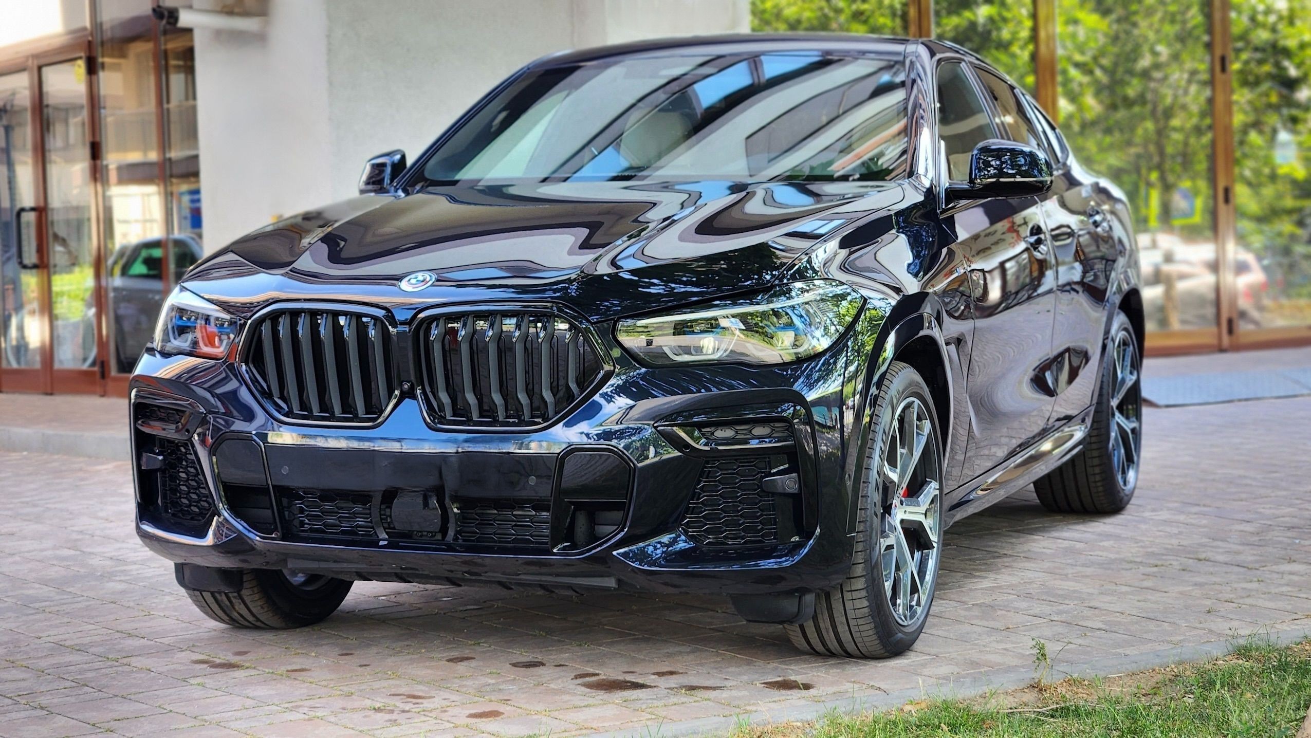 BMW X6 40i M-Sport Pack - imagine 2