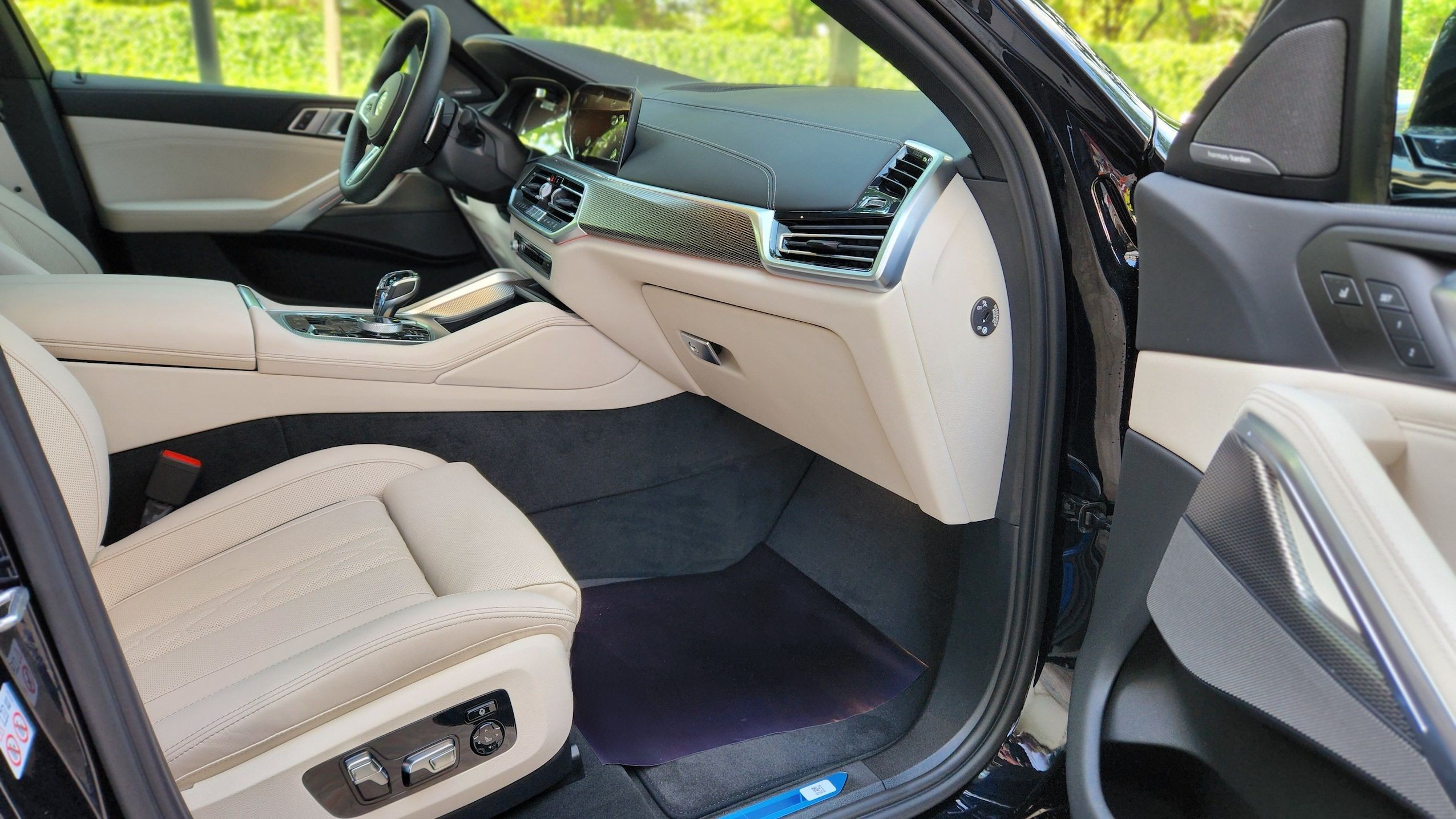 BMW X6 40i M-Sport Pack - imagine 13