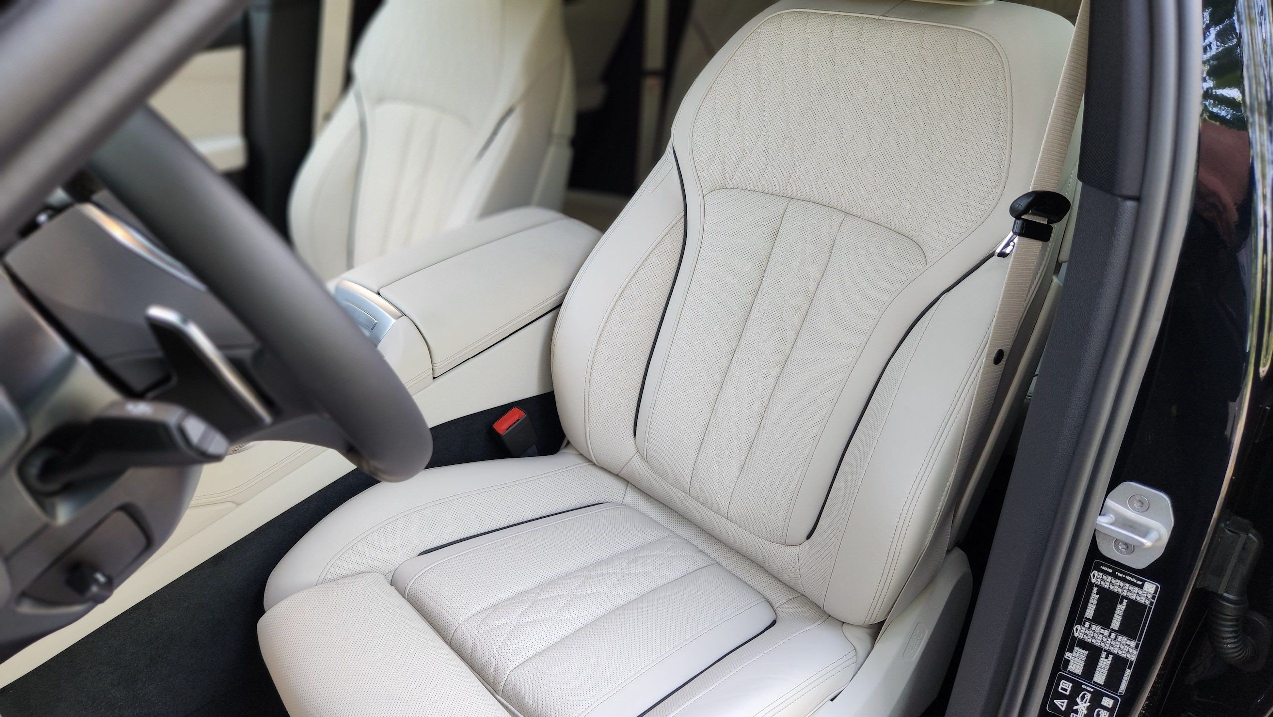 BMW X6 40i M-Sport Pack - imagine 8