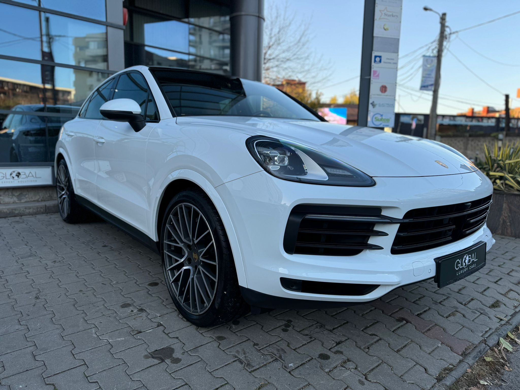 Porsche Cayenne Coupe S - imagine 2