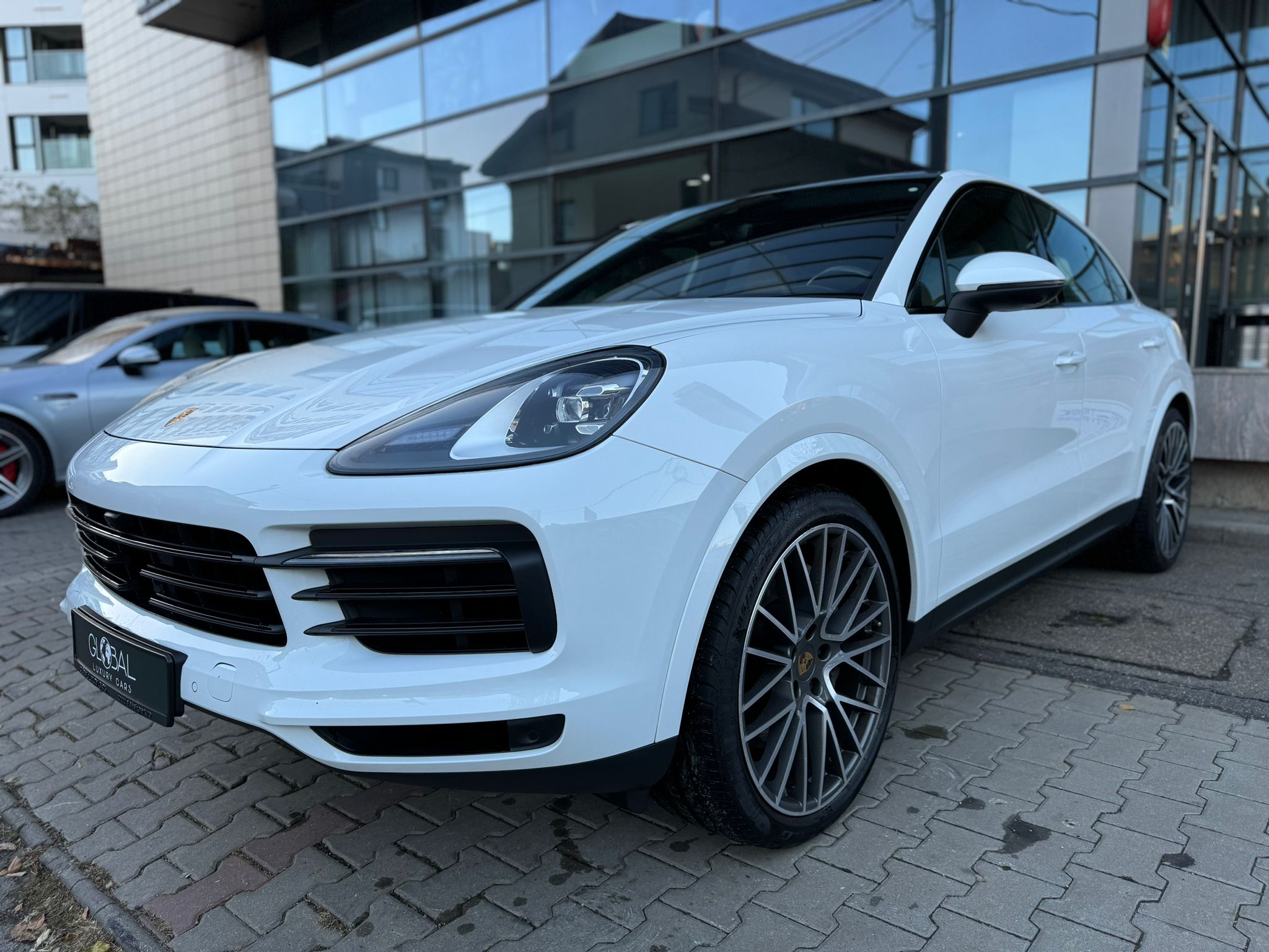 Porsche Cayenne Coupe S - imagine 4