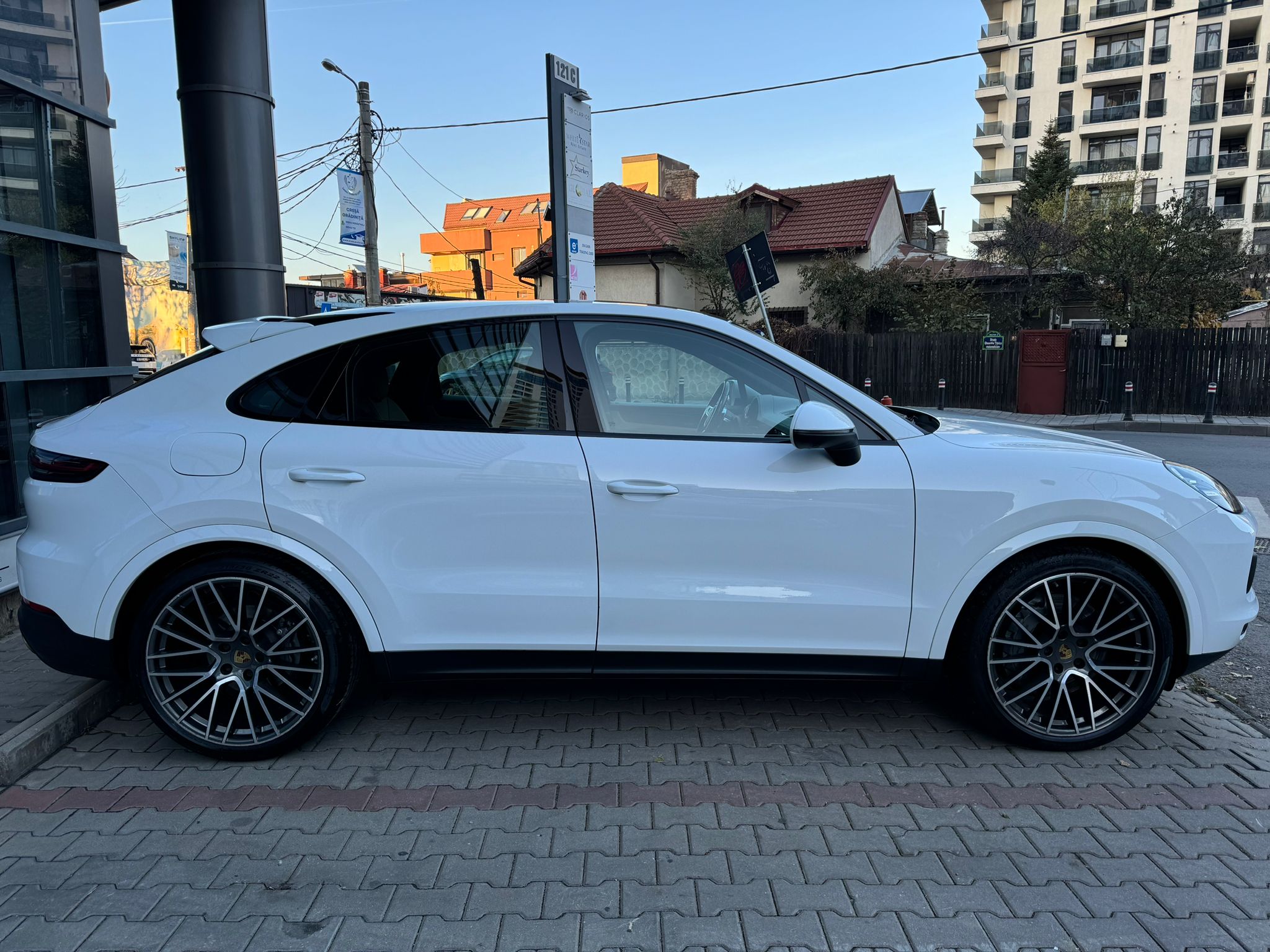 Porsche Cayenne Coupe S - imagine 12