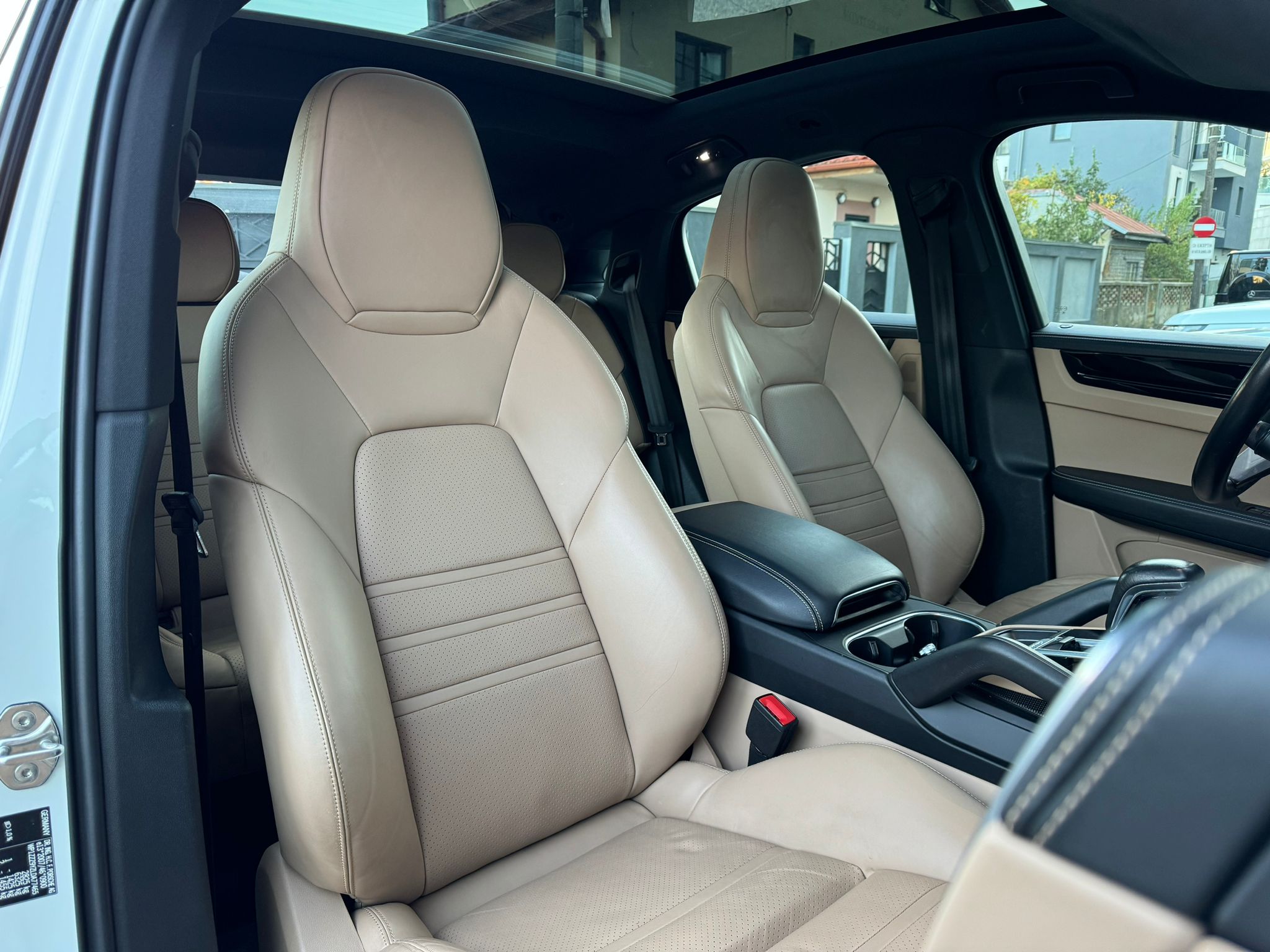 Porsche Cayenne Coupe S - imagine 3