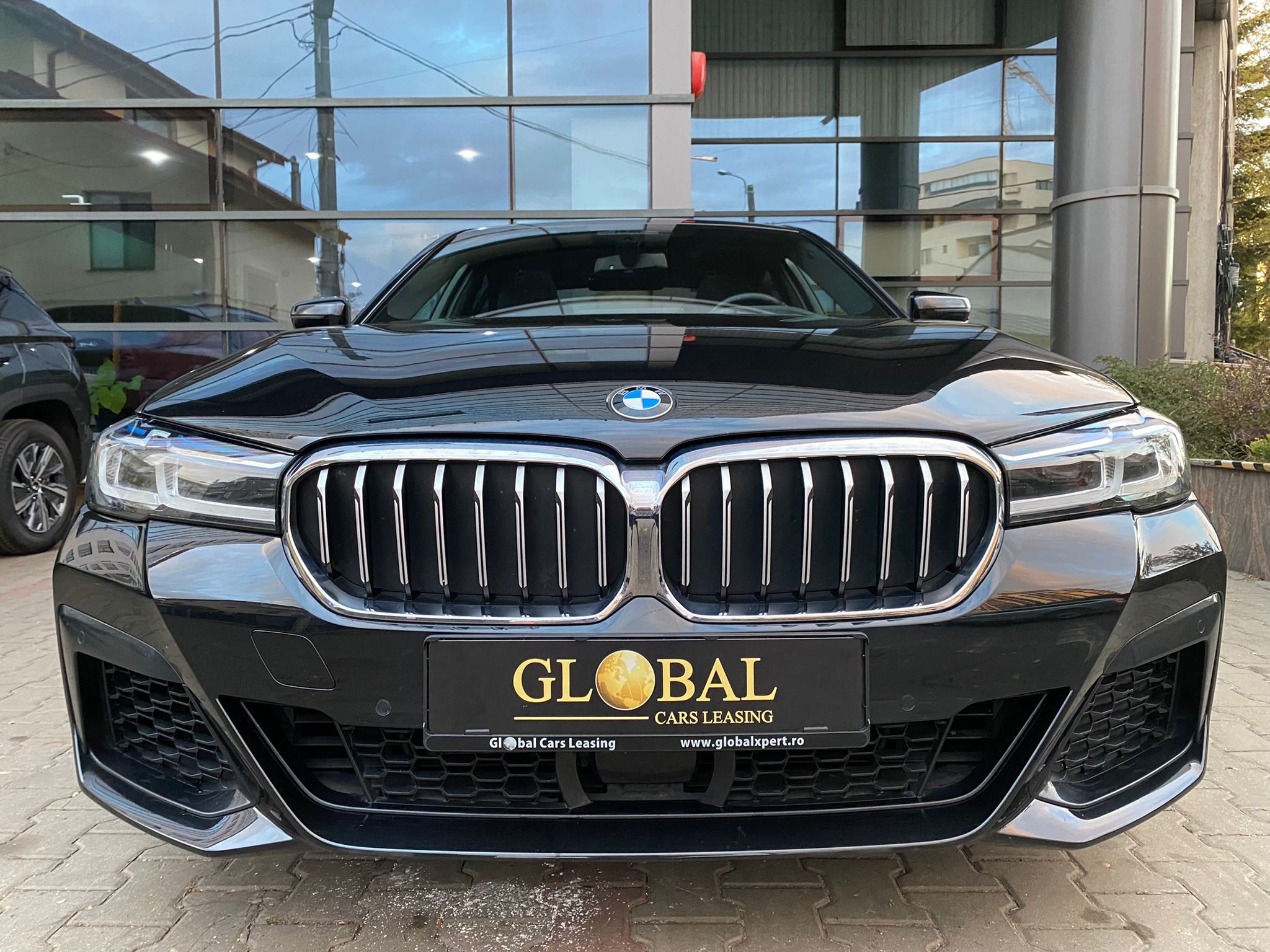 BMW 540i xDrive M-Package - imagine 4