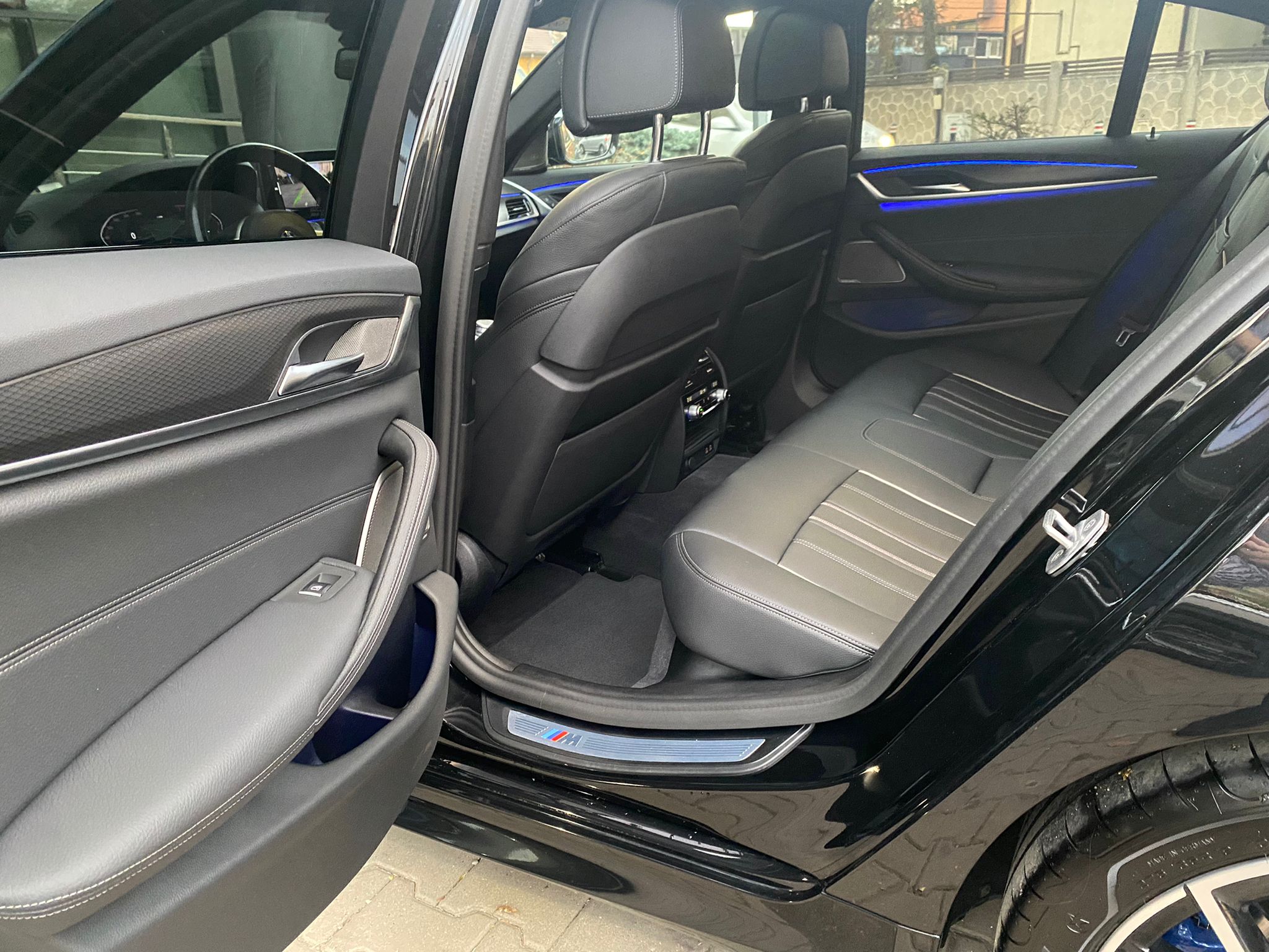 BMW 540i xDrive M-Package - imagine 23