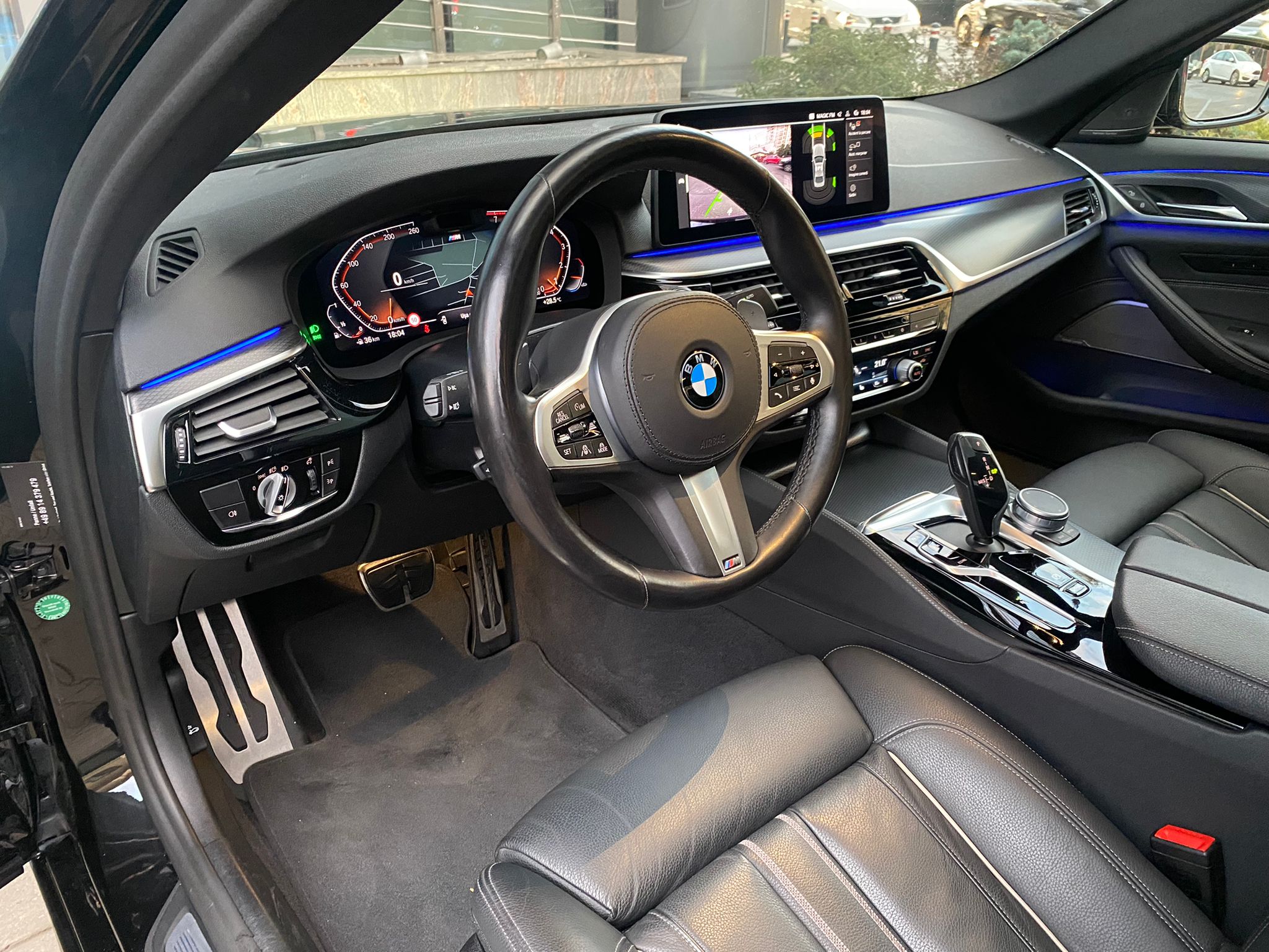 BMW 540i xDrive M-Package - imagine 3