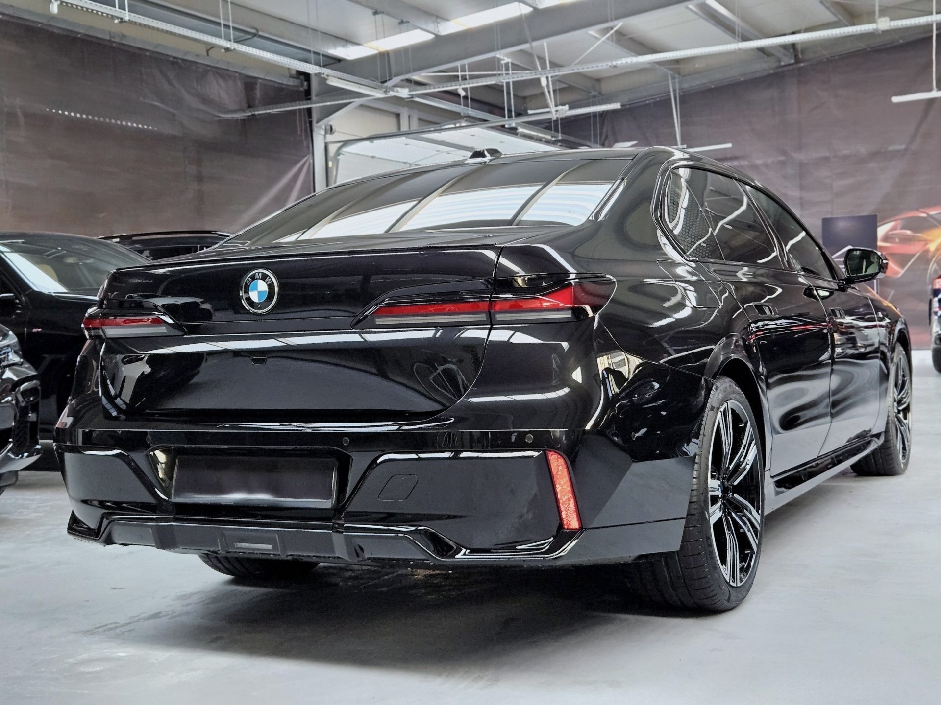 BMW 740d xDrive M-Sport/SkyLounge - imagine 6