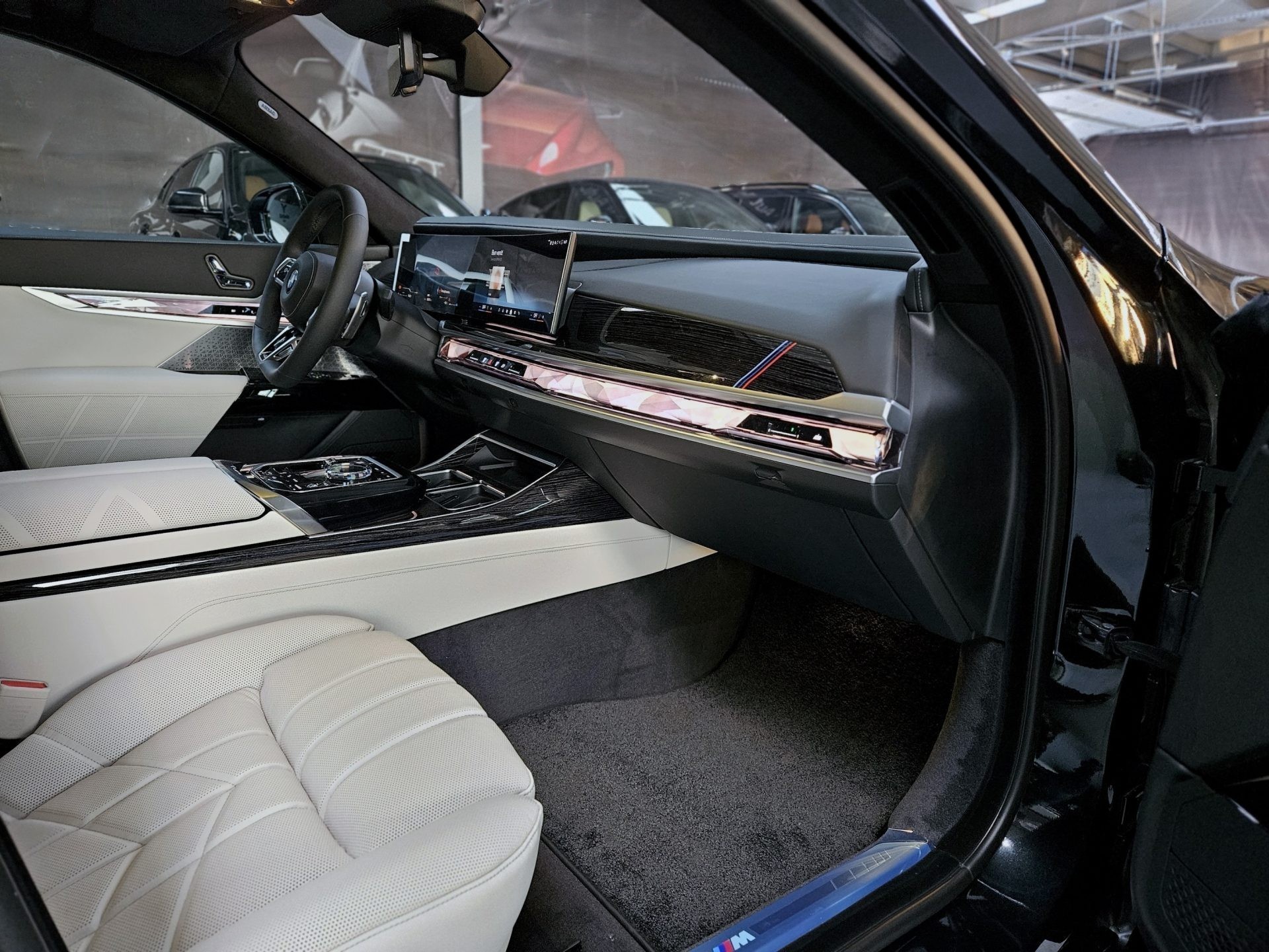 BMW 740d xDrive M-Sport/SkyLounge - imagine 11