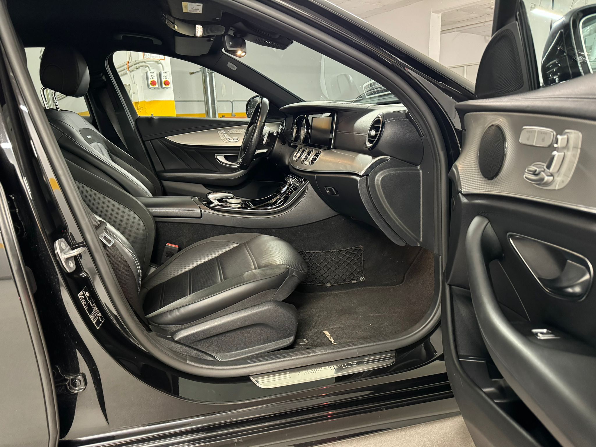 Mercedes-Benz AMG E43 4M - imagine 18