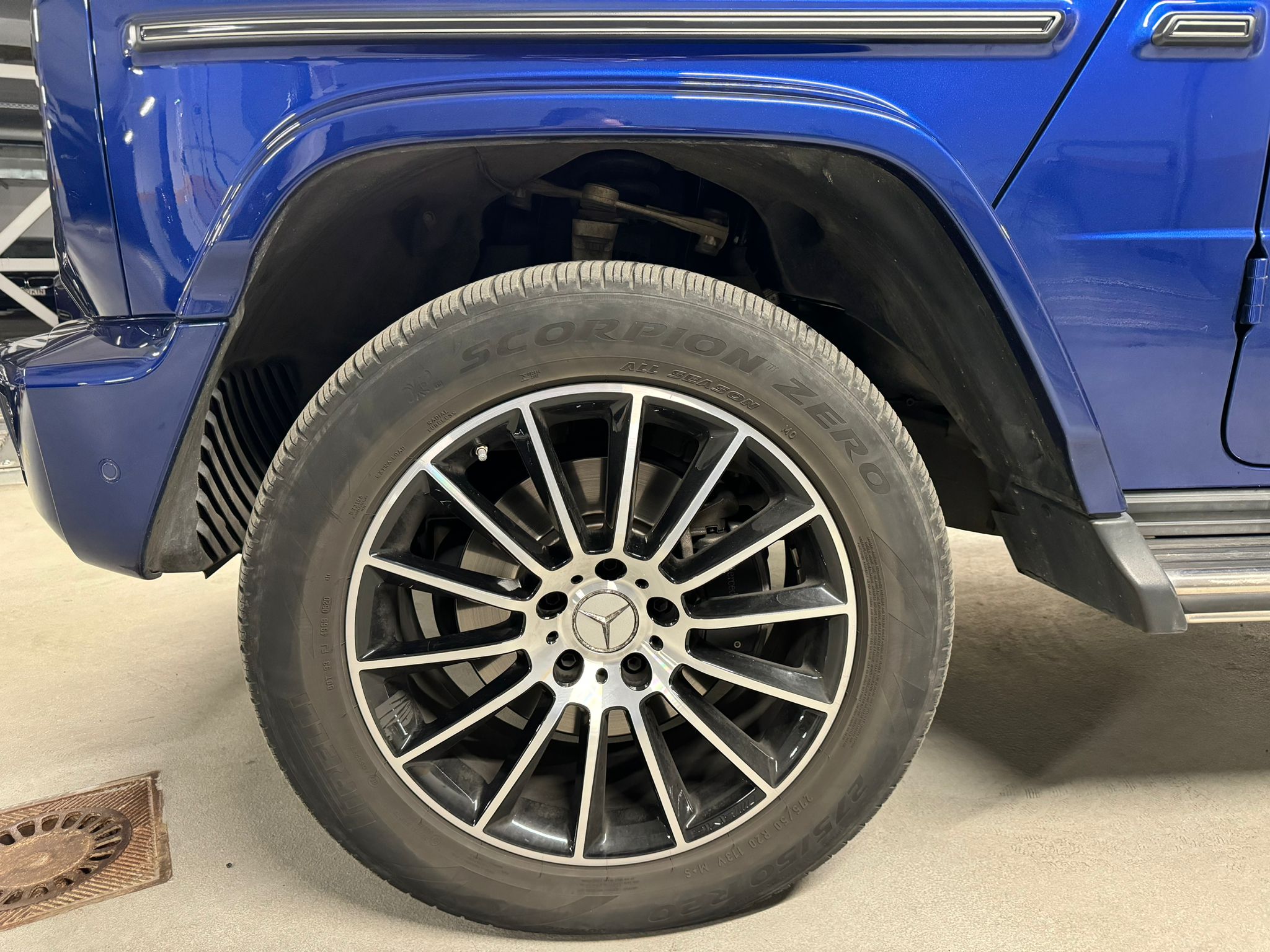 Mercedes-Benz G350 AMG 4MATIC - imagine 12