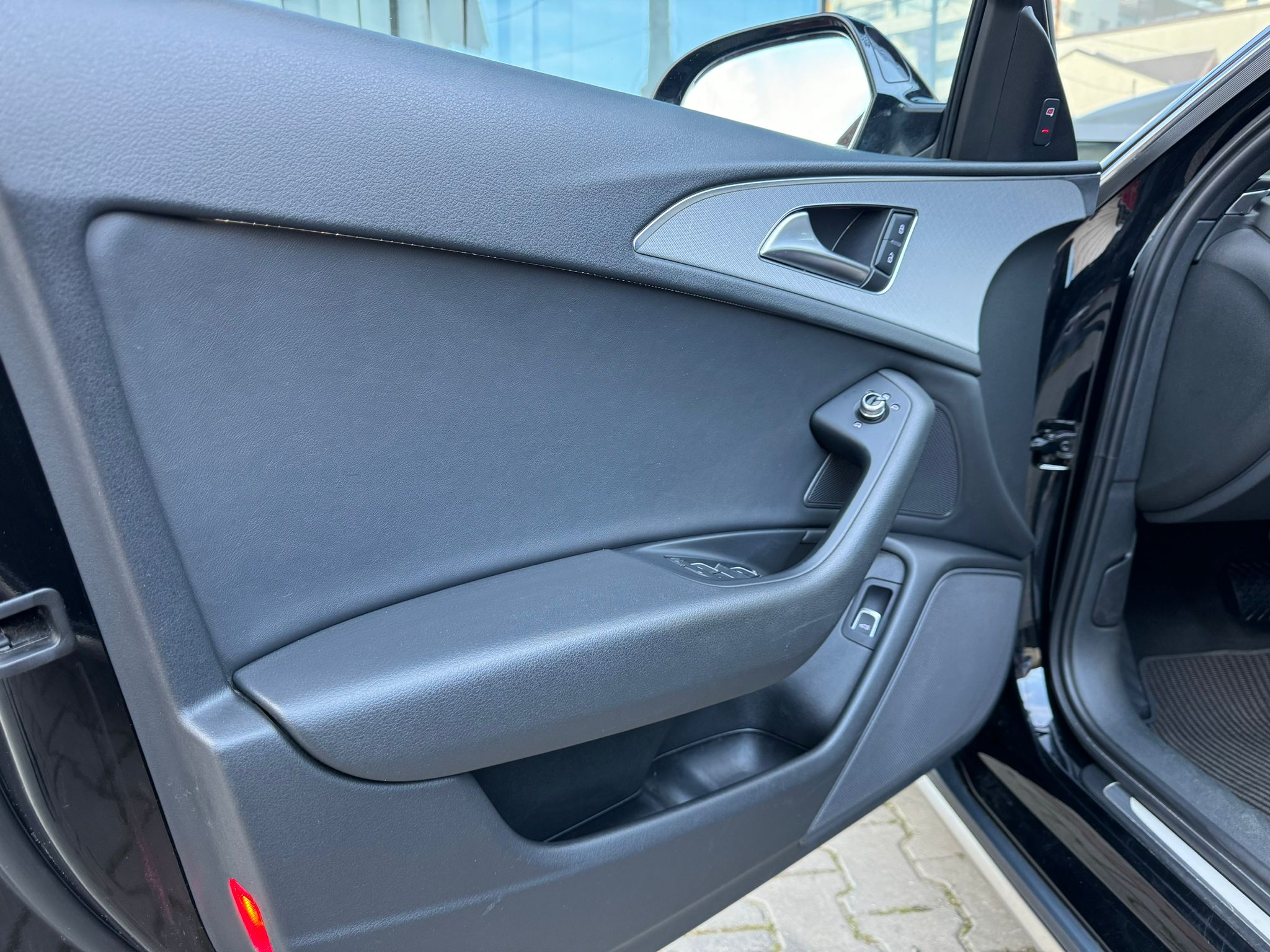 Audi A6 3.0TDI Allroad Quattro - imagine 11