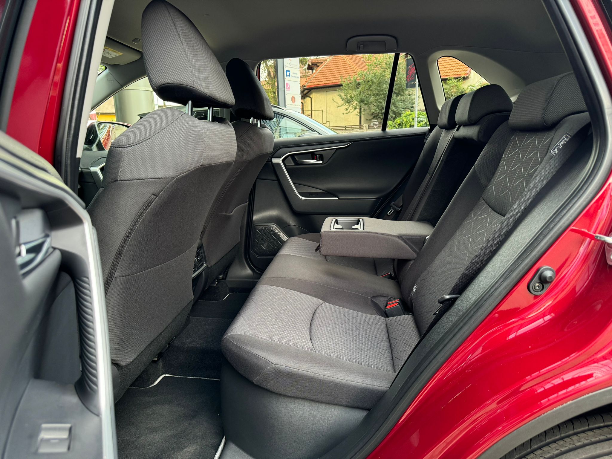 Toyota RAV4 Hybrid 2.5l 4x4 - imagine 20