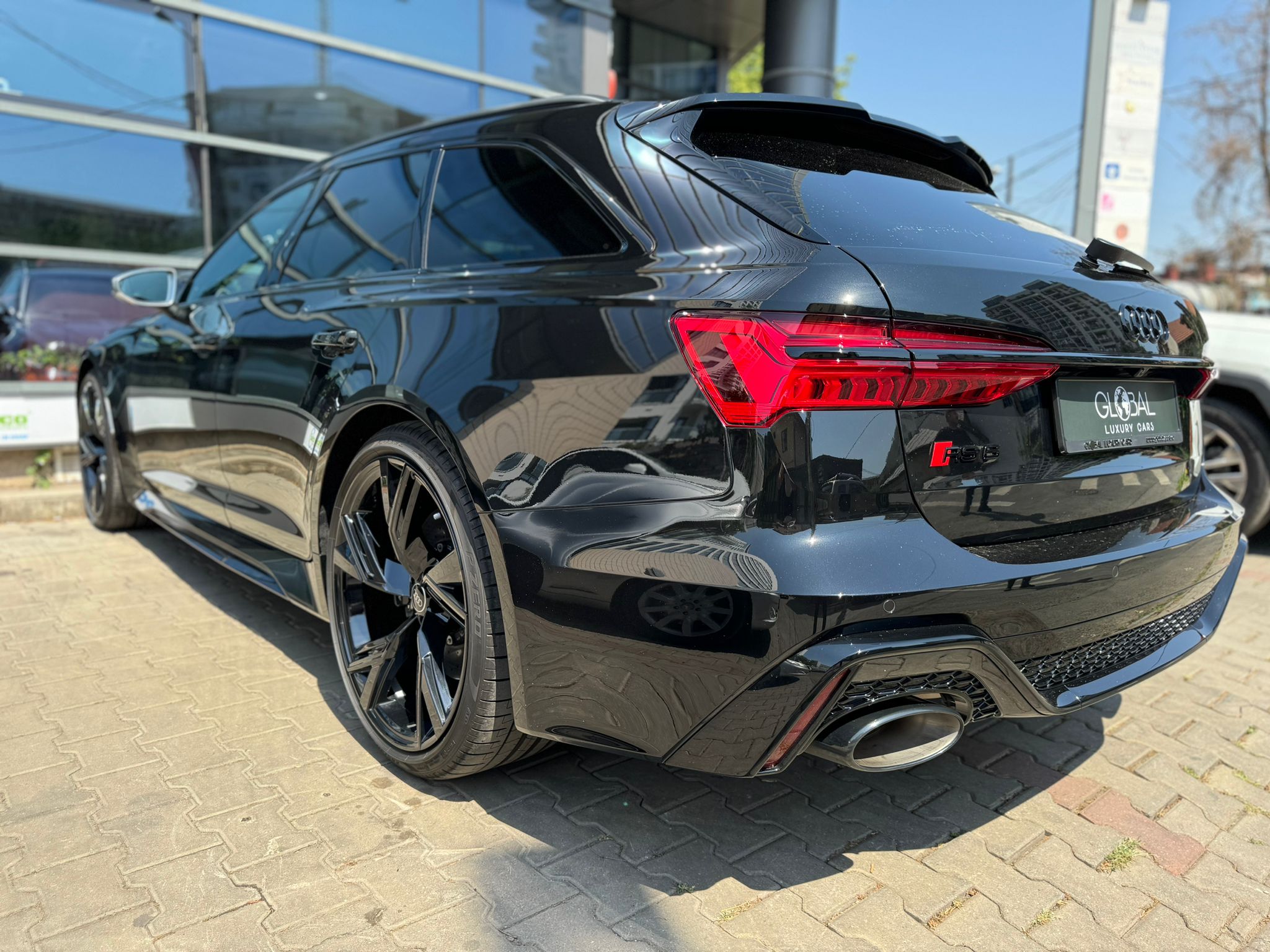 Audi RS6 Avant 4.0 TFSI Quattro - imagine 11
