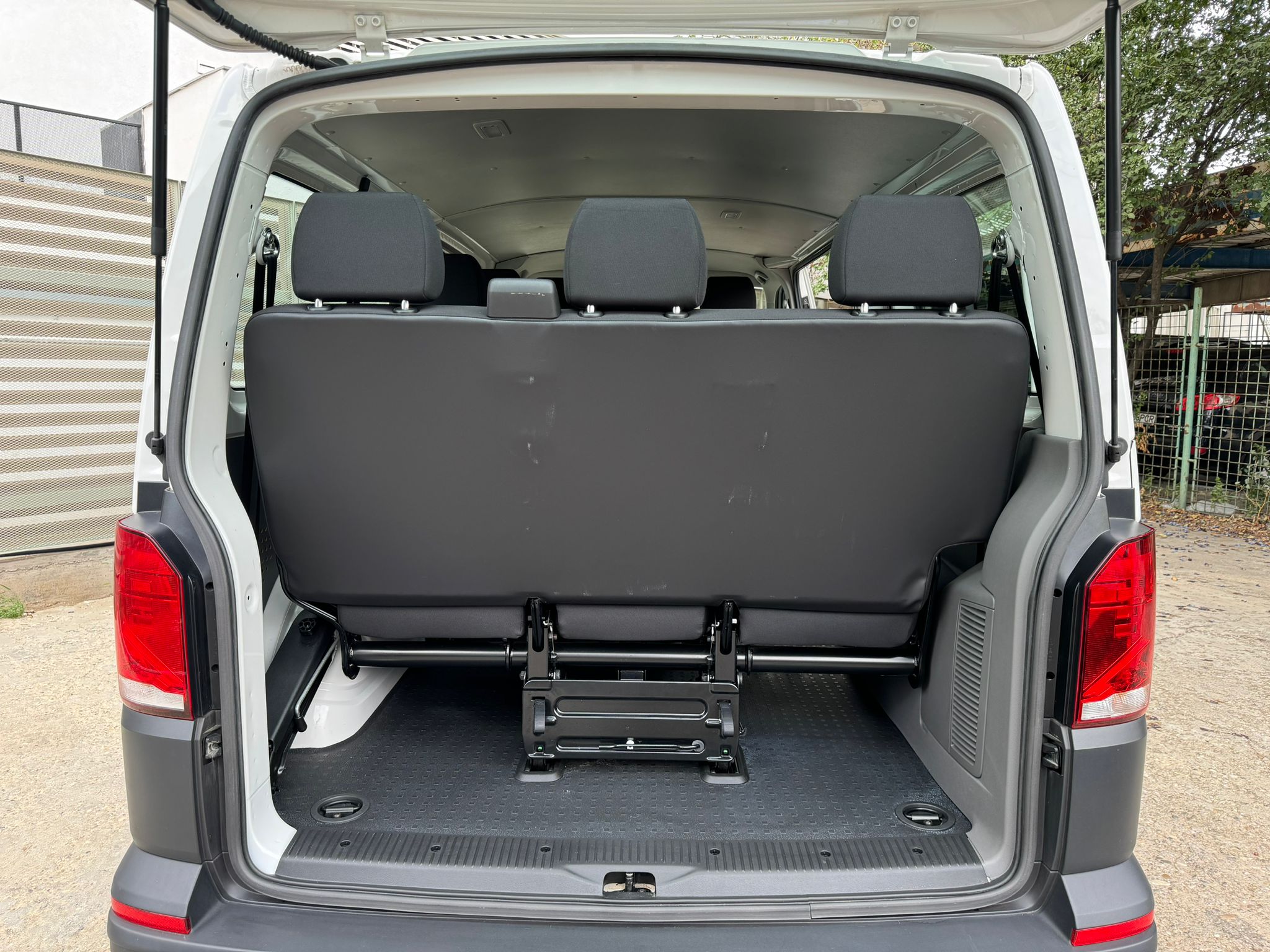 Volkswagen T6 Transporter Long - imagine 21