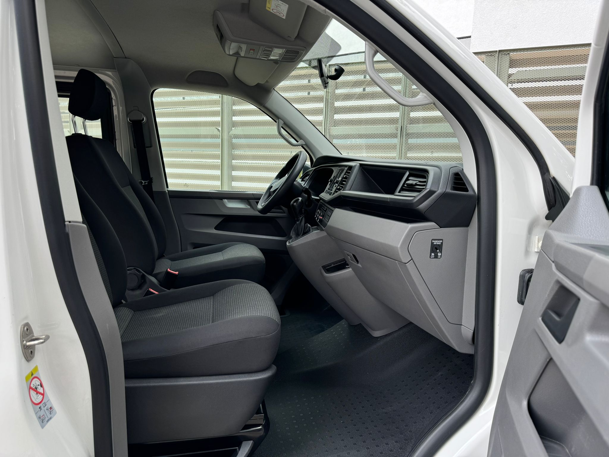 Volkswagen T6 Transporter Long - imagine 20