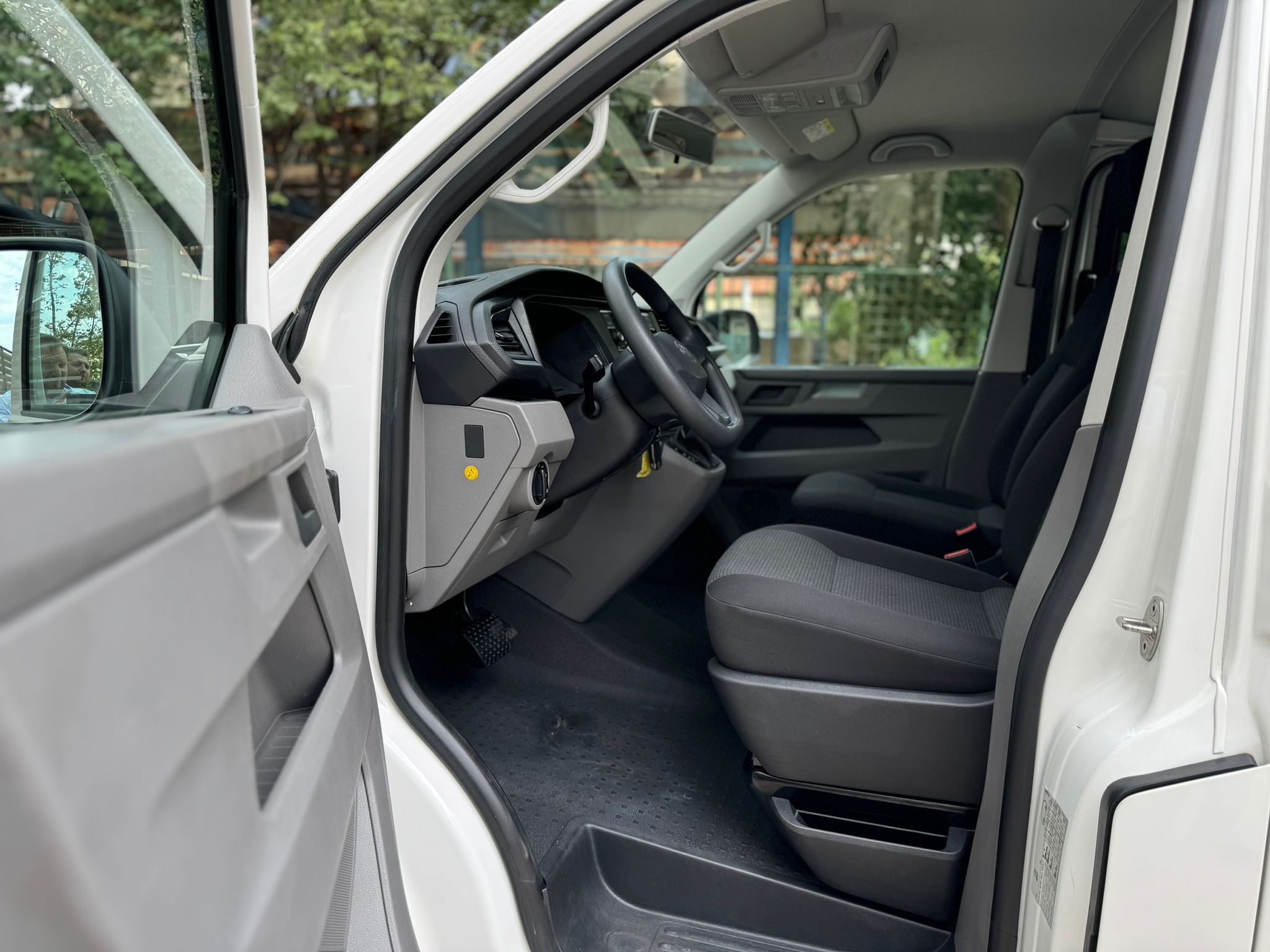 Volkswagen T6 Transporter Long - imagine 10