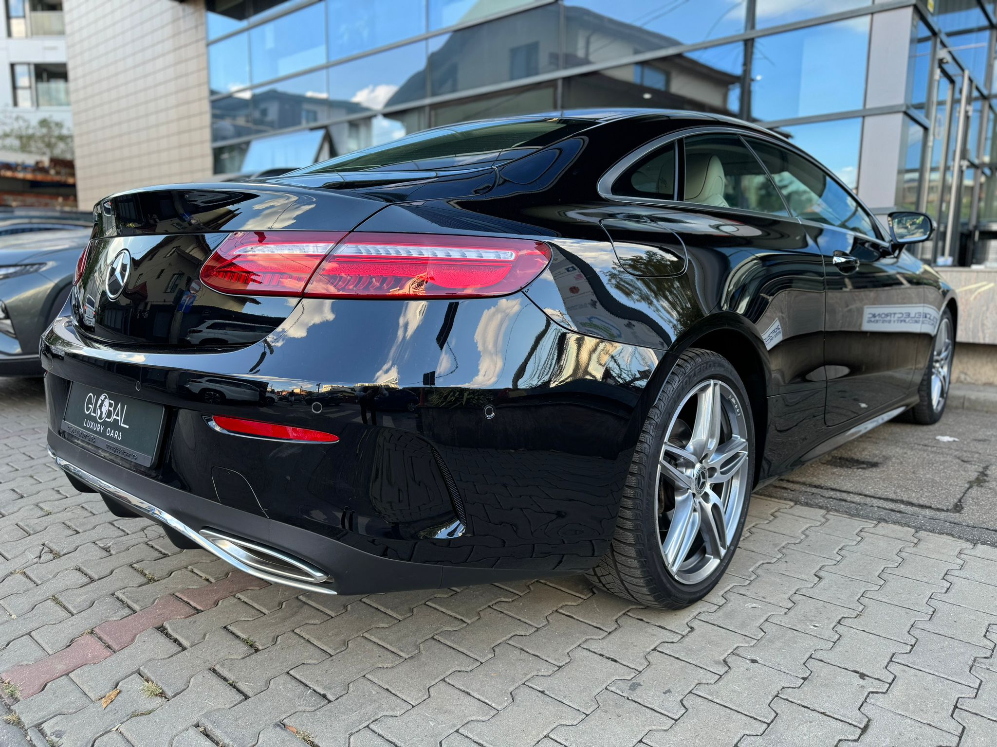 Mercedes-Benz E200 AMG Line 4M - imagine 7