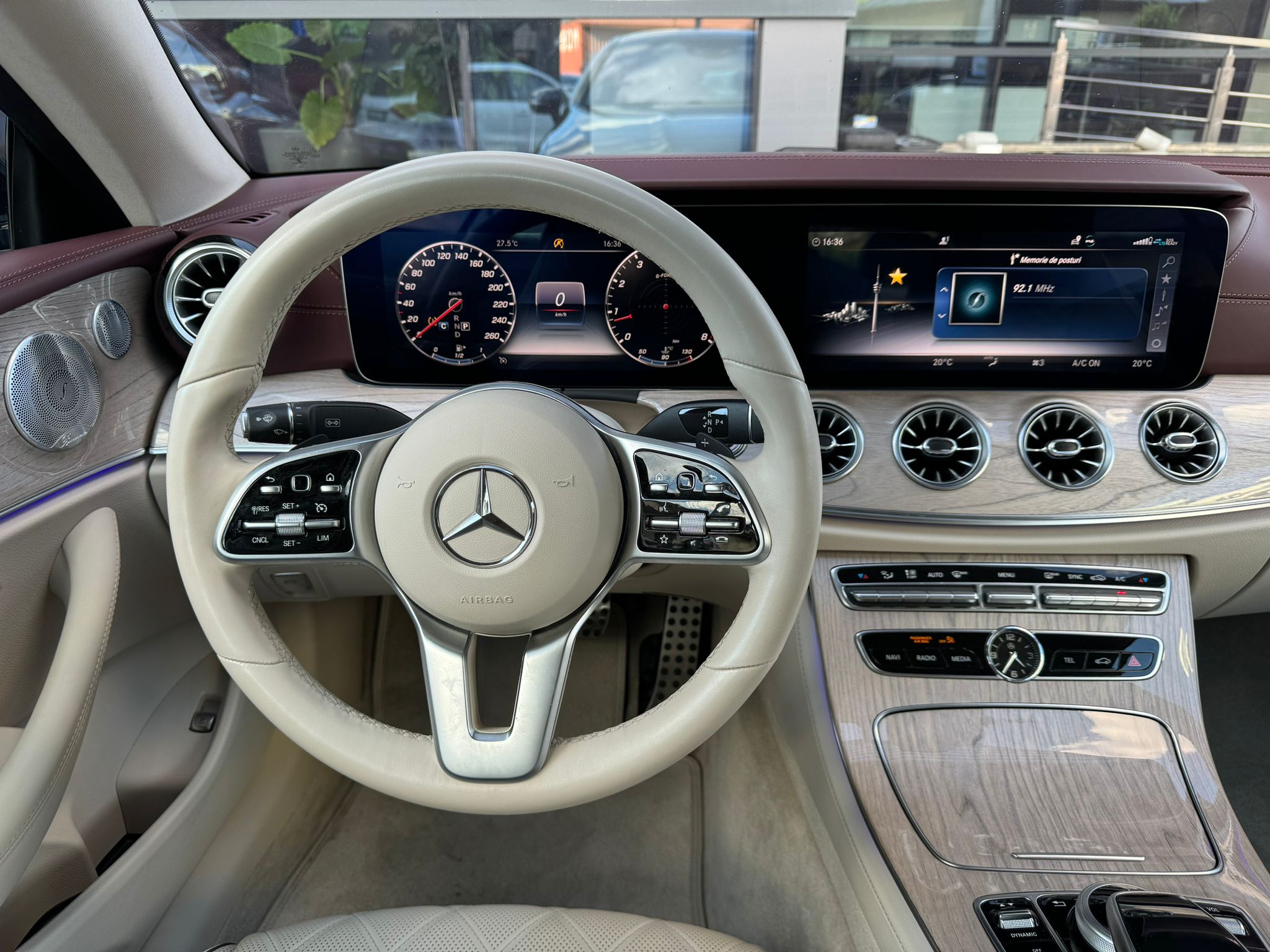 Mercedes-Benz E200 AMG Line 4M - imagine 16