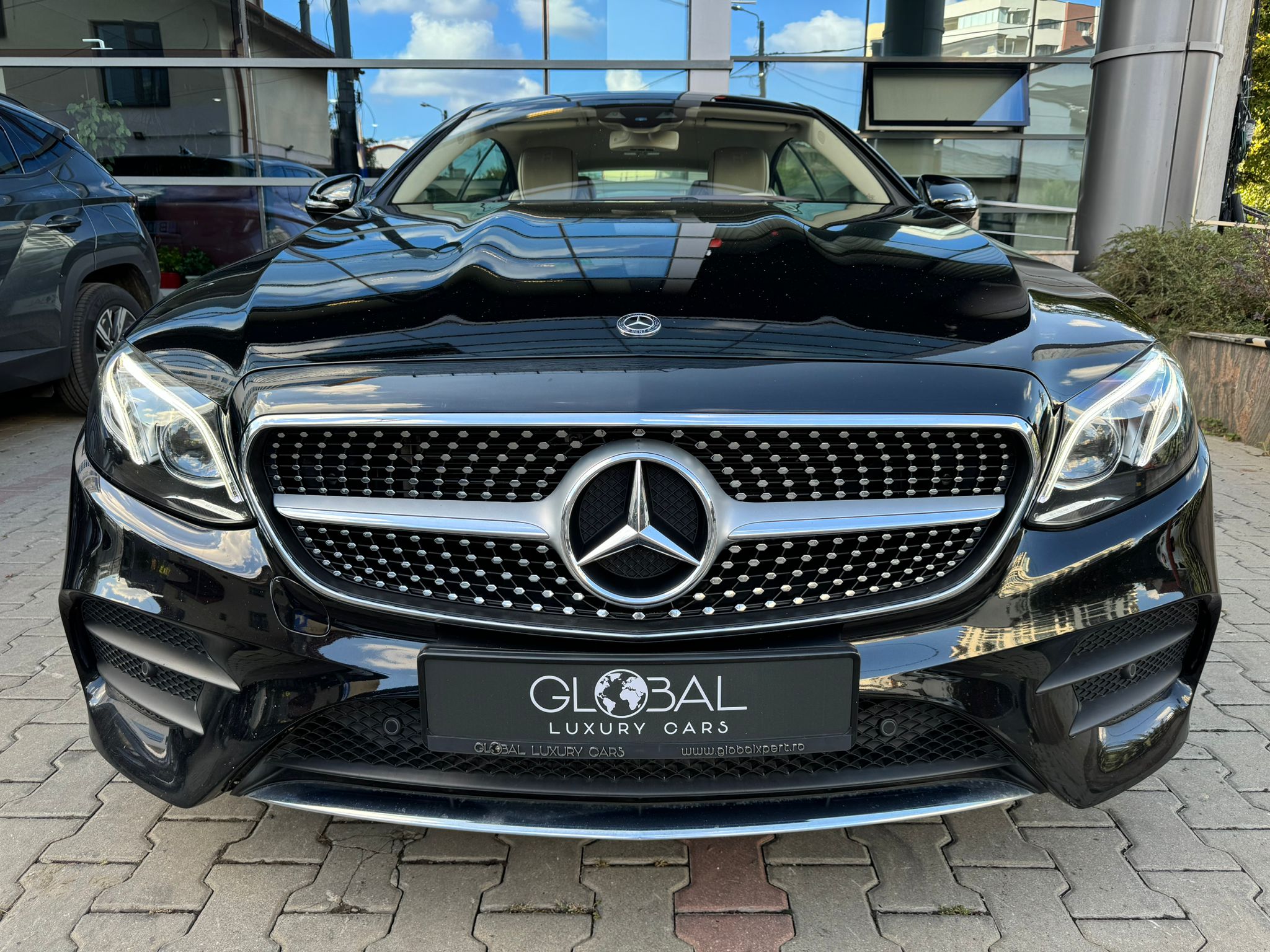 Mercedes-Benz E200 AMG Line 4M - imagine 2