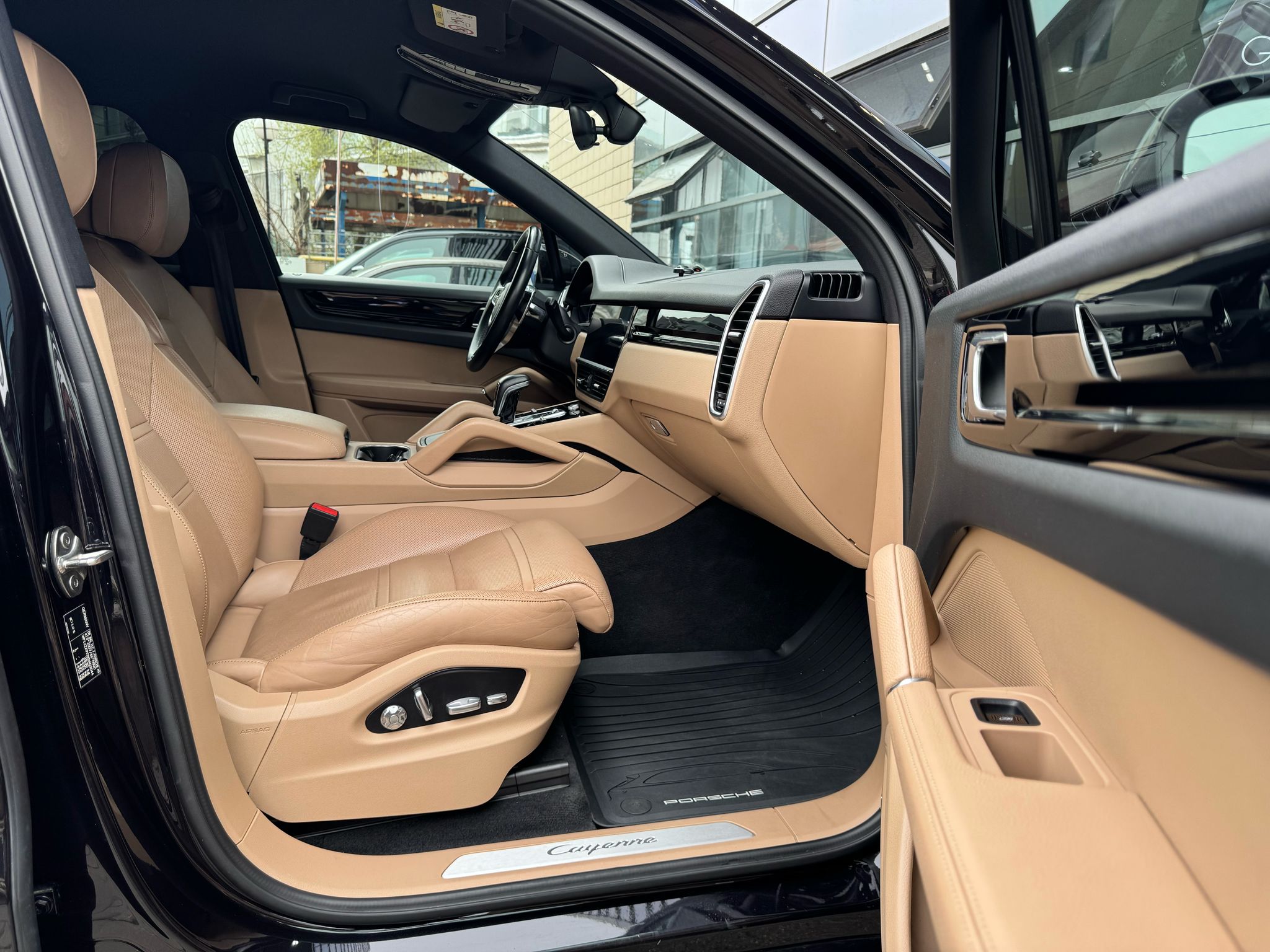 Porsche Cayenne V6 - imagine 19