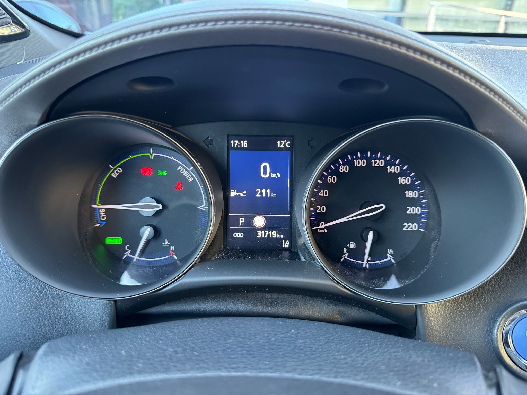 Toyota C-HR Classy Hybrid - imagine 17