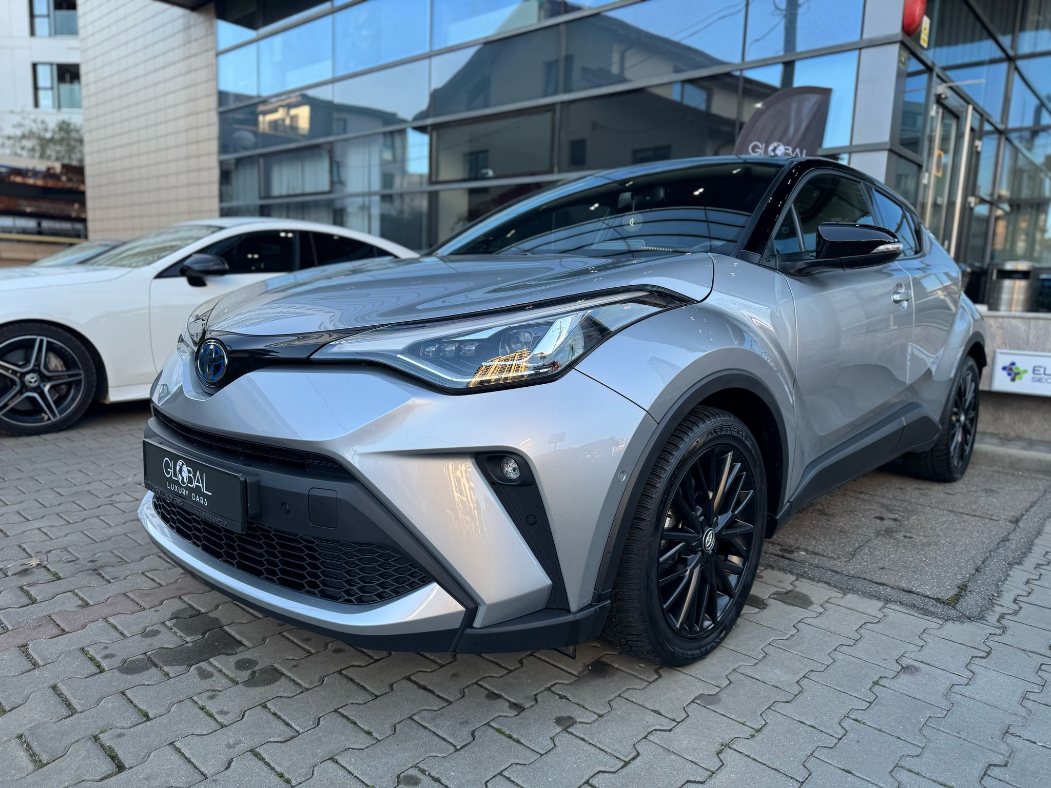 Toyota C-HR Classy Hybrid - imagine 6