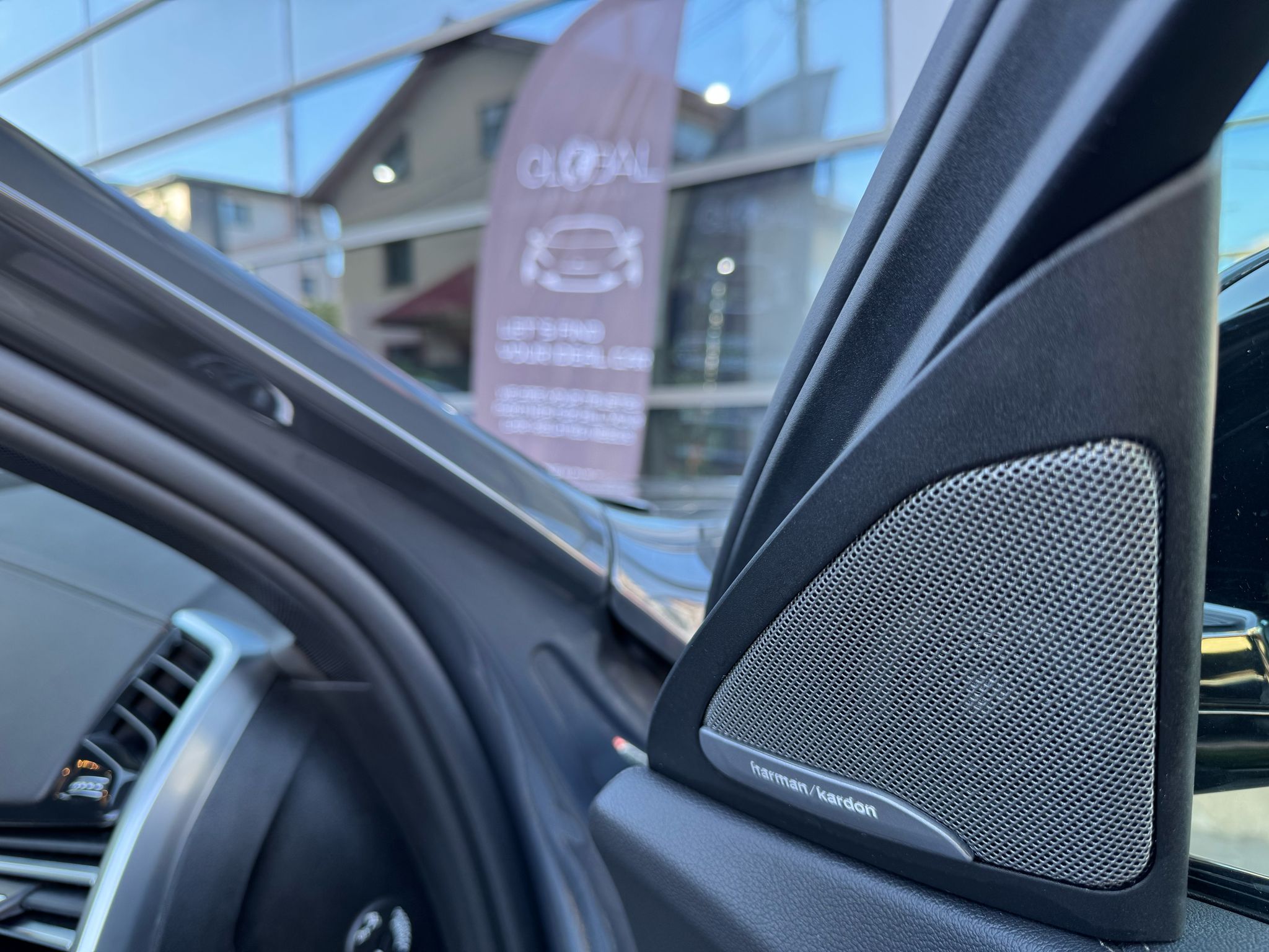 BMW X6 3.0d M-Sport xDrive - imagine 23