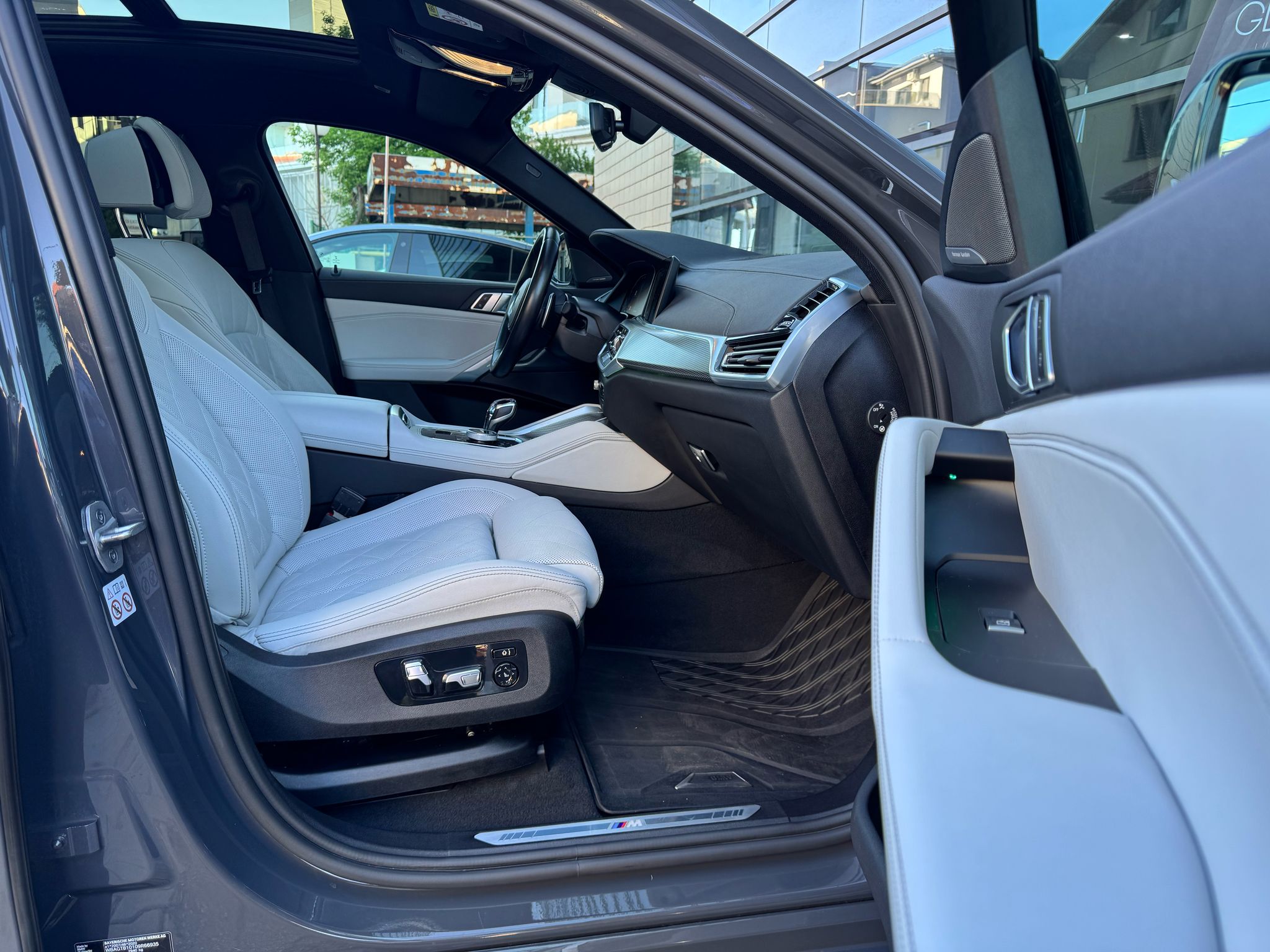 BMW X6 3.0d M-Sport xDrive - imagine 25