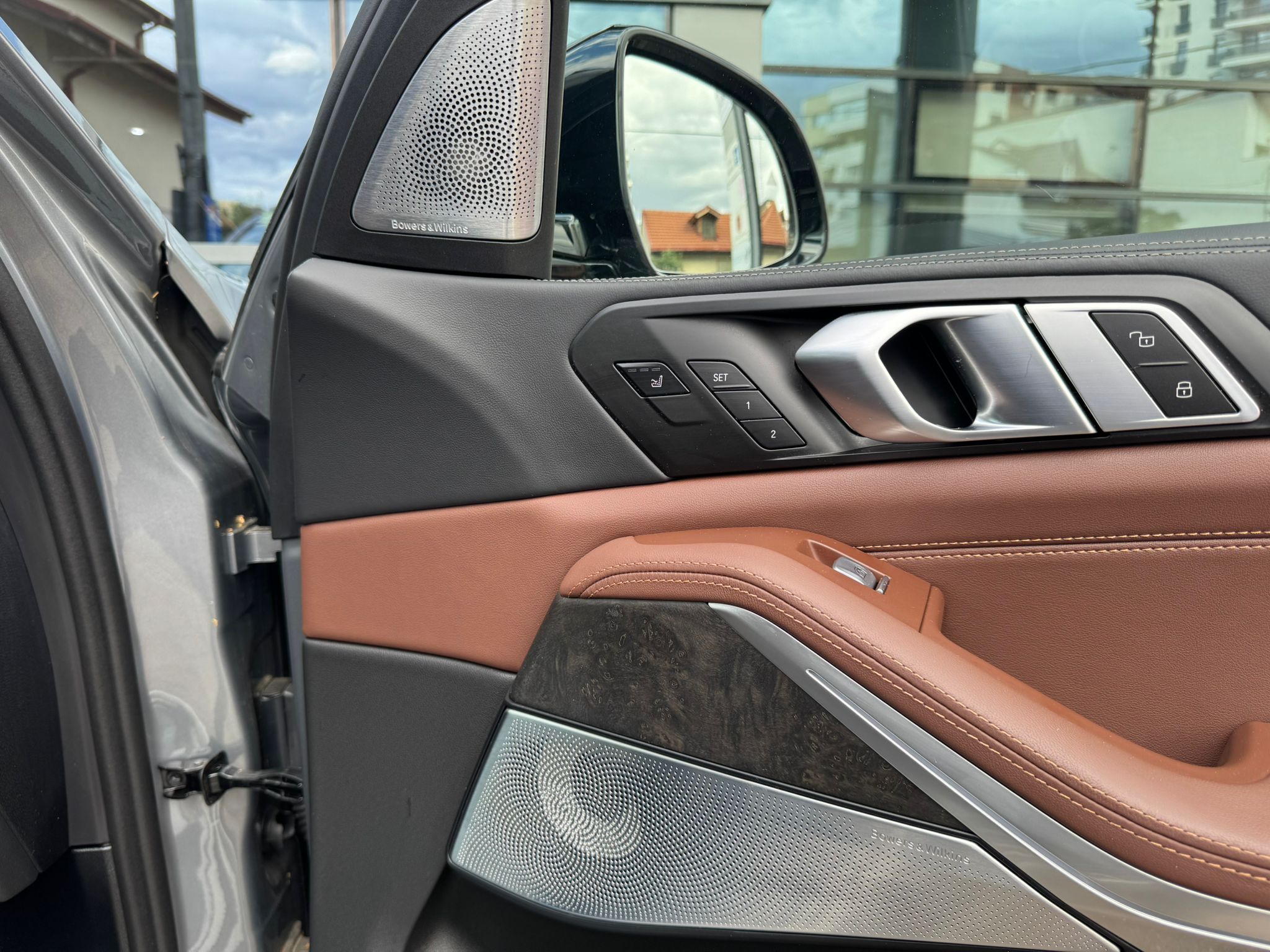 BMW X7 40i xDrive M-Sport - imagine 24