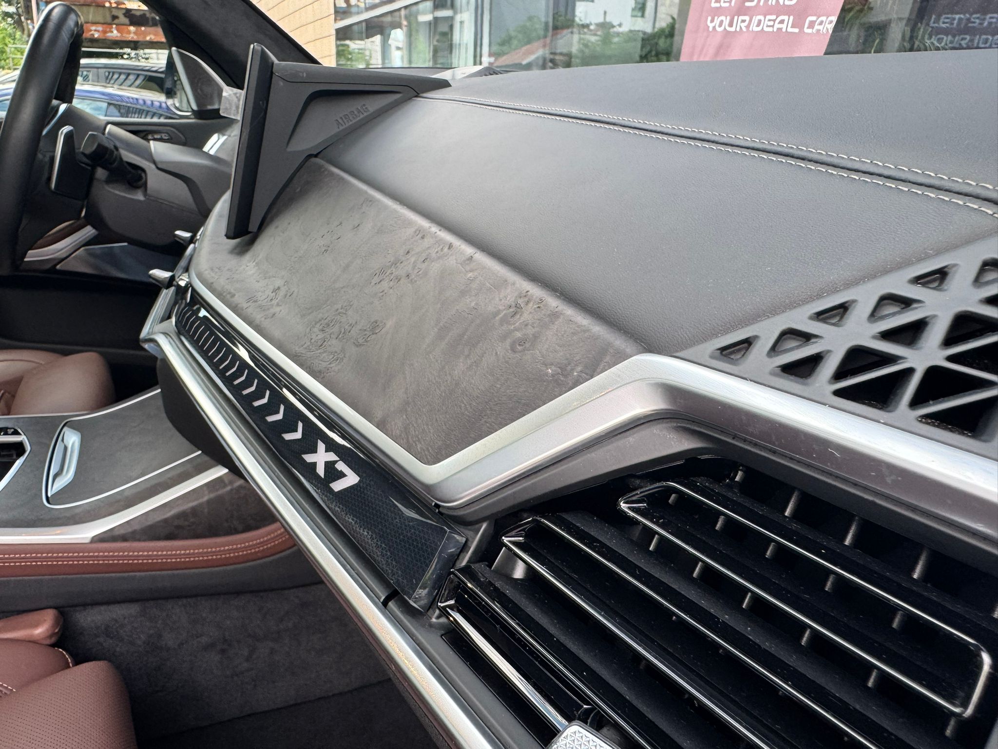 BMW X7 40i xDrive M-Sport - imagine 20