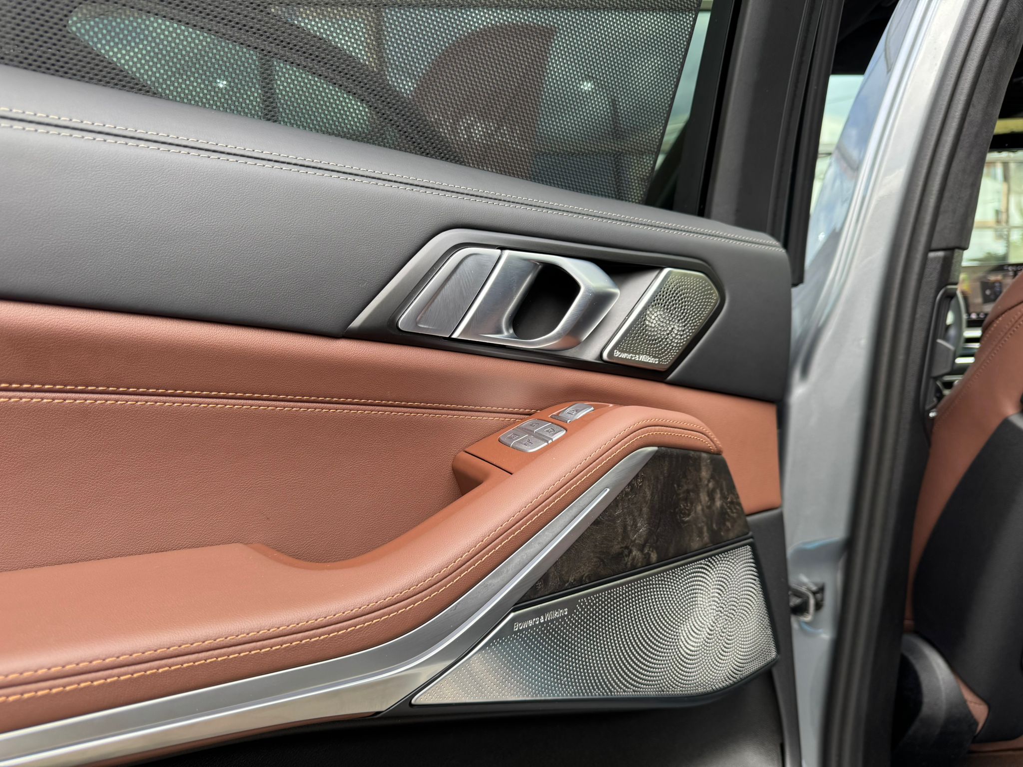 BMW X7 40i xDrive M-Sport - imagine 27