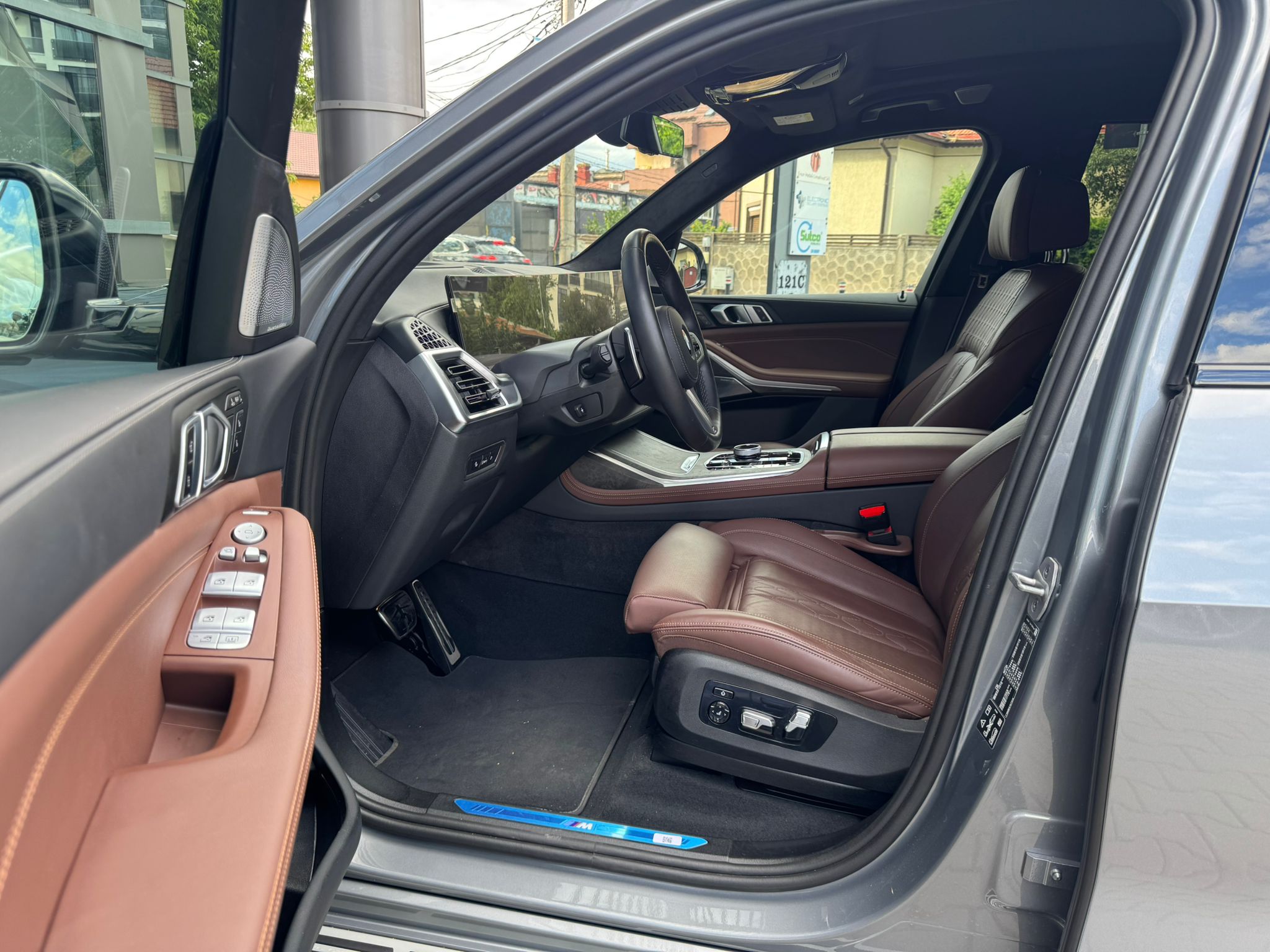 BMW X7 40i xDrive M-Sport - imagine 14