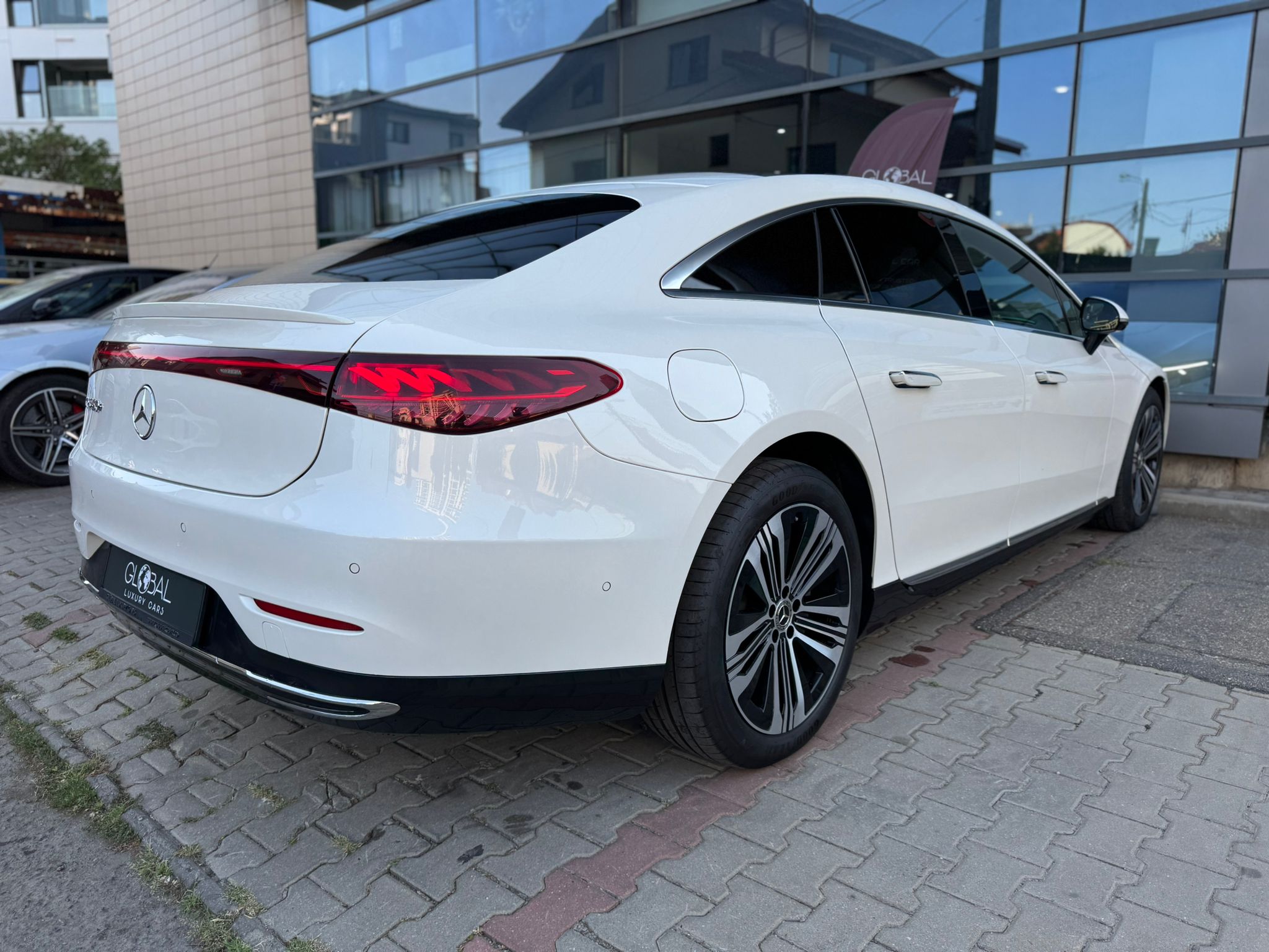 Mercedes-Benz EQS 450+ - imagine 7