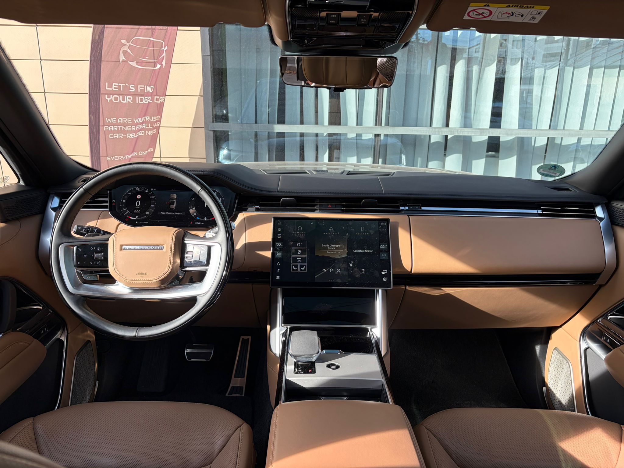 Range Rover SWB 4.4 P530 Autobiography - imagine 17