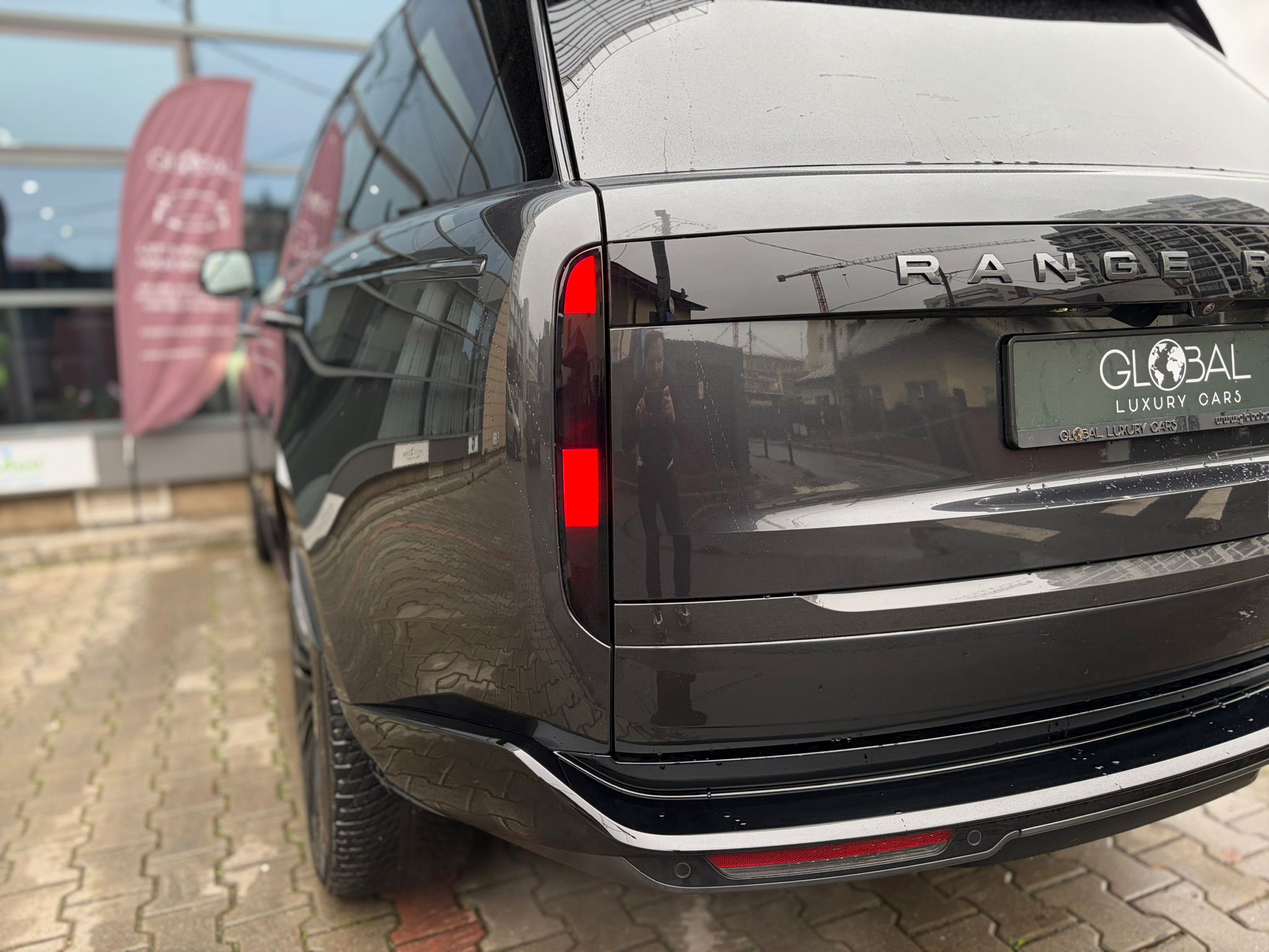 Range Rover SWB 4.4 P530 Autobiography - imagine 12